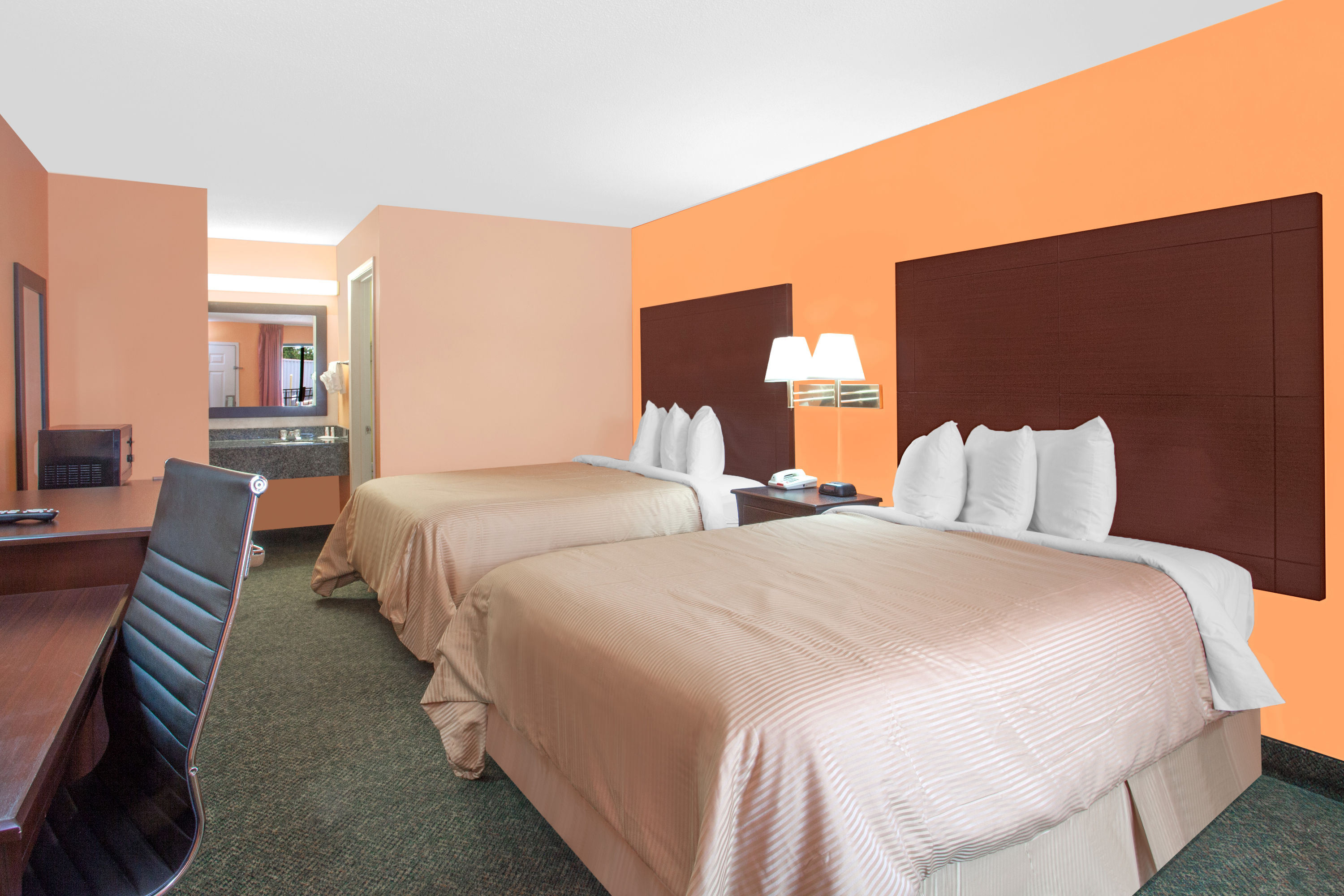 Guest room at the Days Inn by Wyndham Moulton in Moulton, Alabama