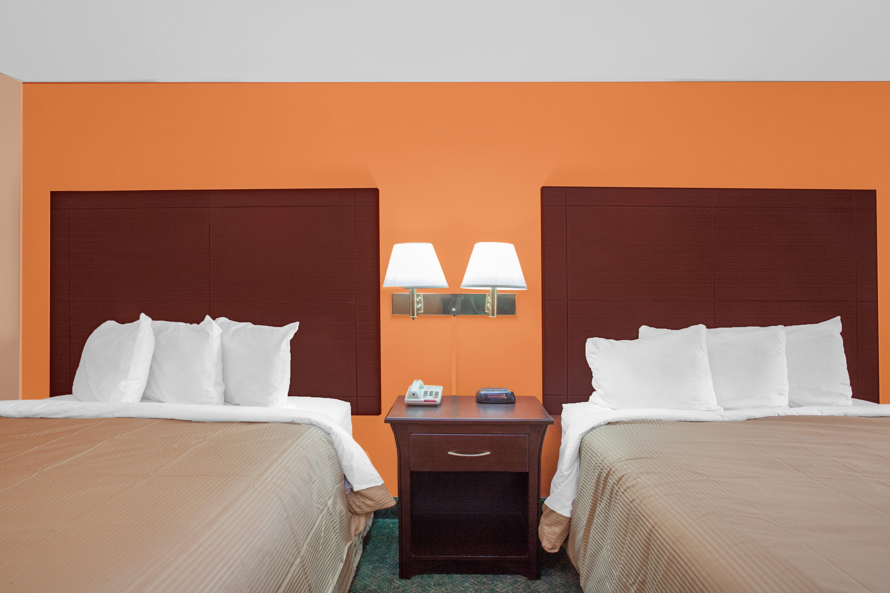 Guest room at the Days Inn by Wyndham Moulton in Moulton, Alabama