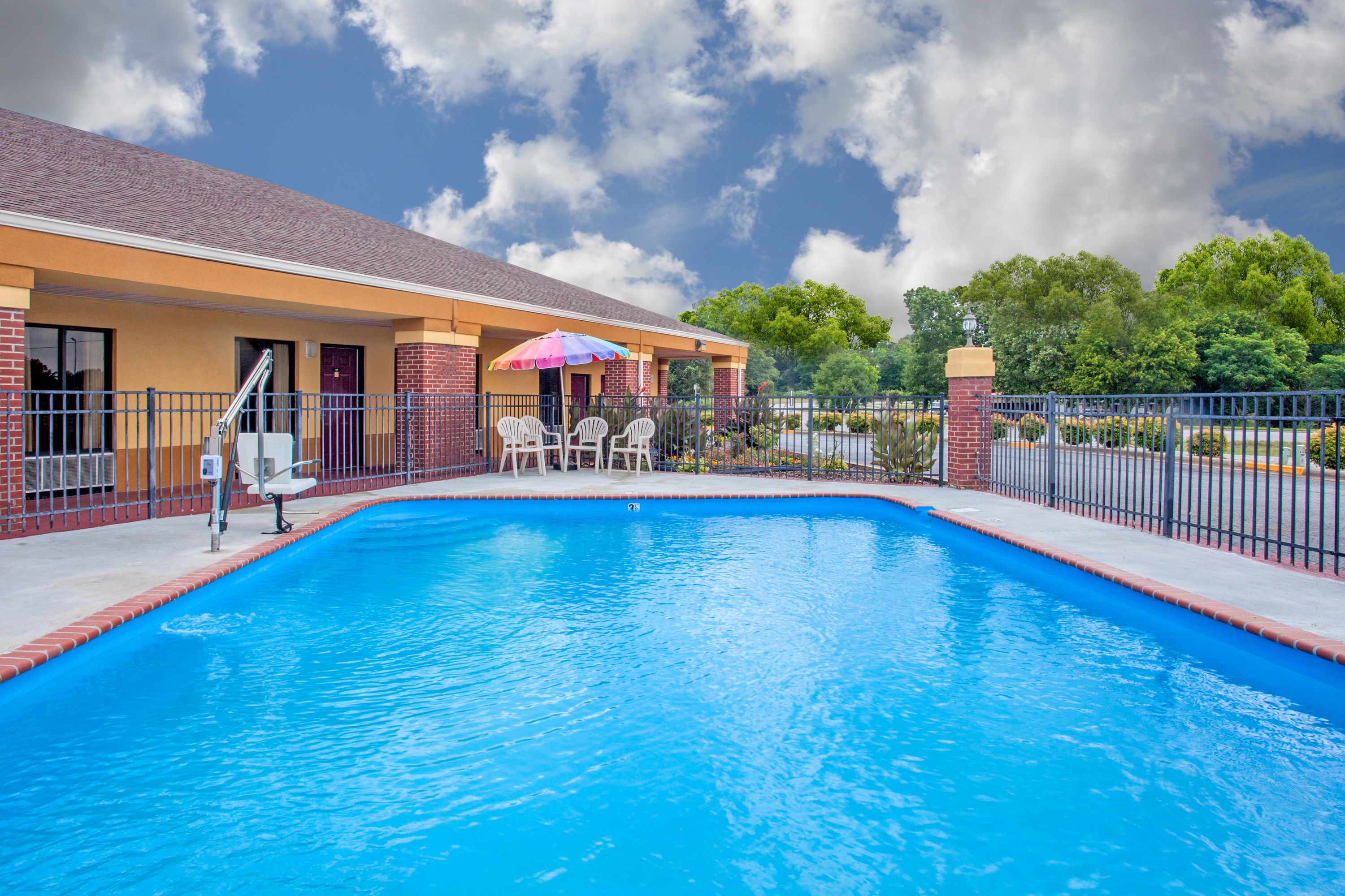 Days Inn By Wyndham Moulton Moulton Al Hotels