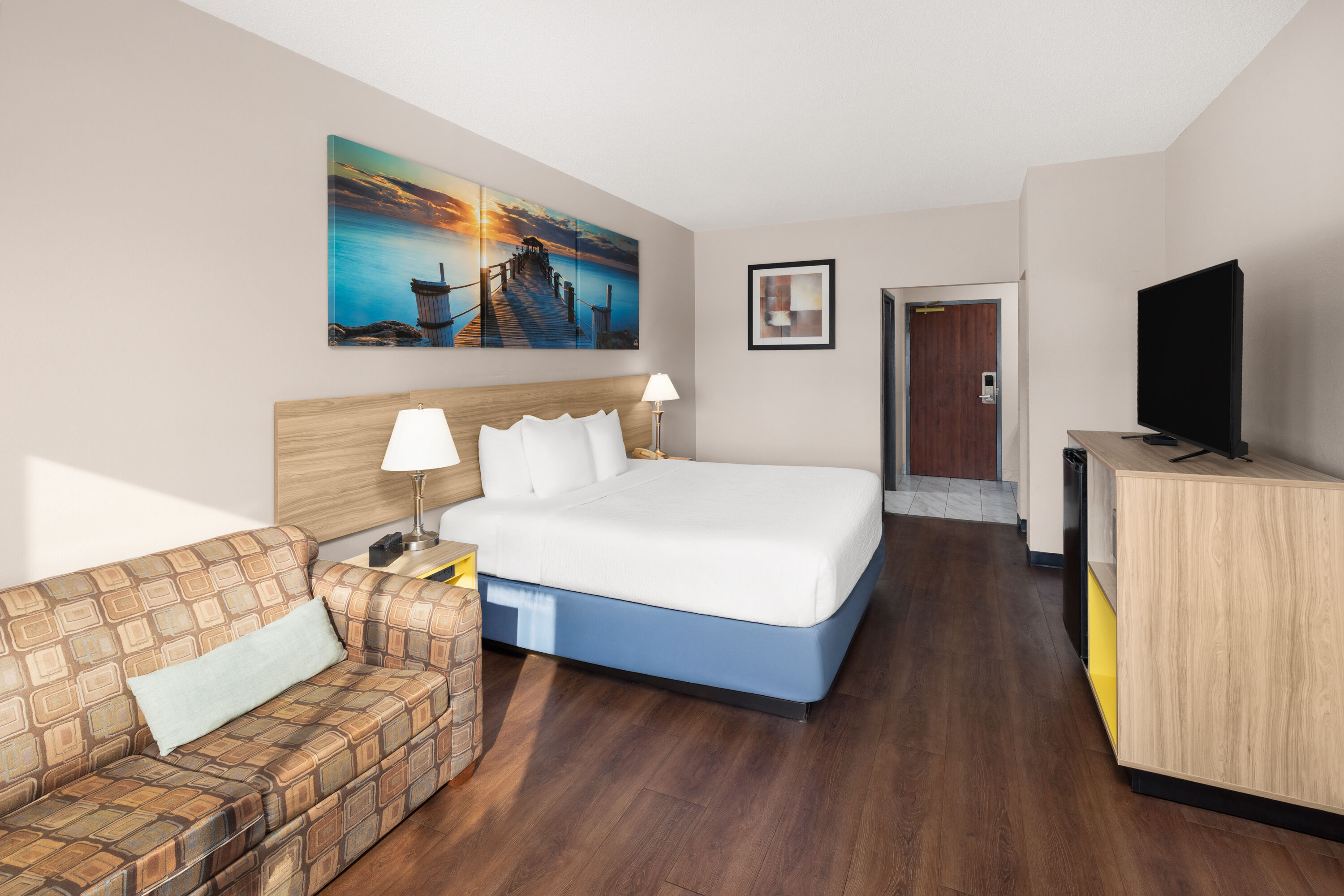 Guest room at the Days Inn by Wyndham Phenix City Near Fort Benning in Phenix City, Alabama