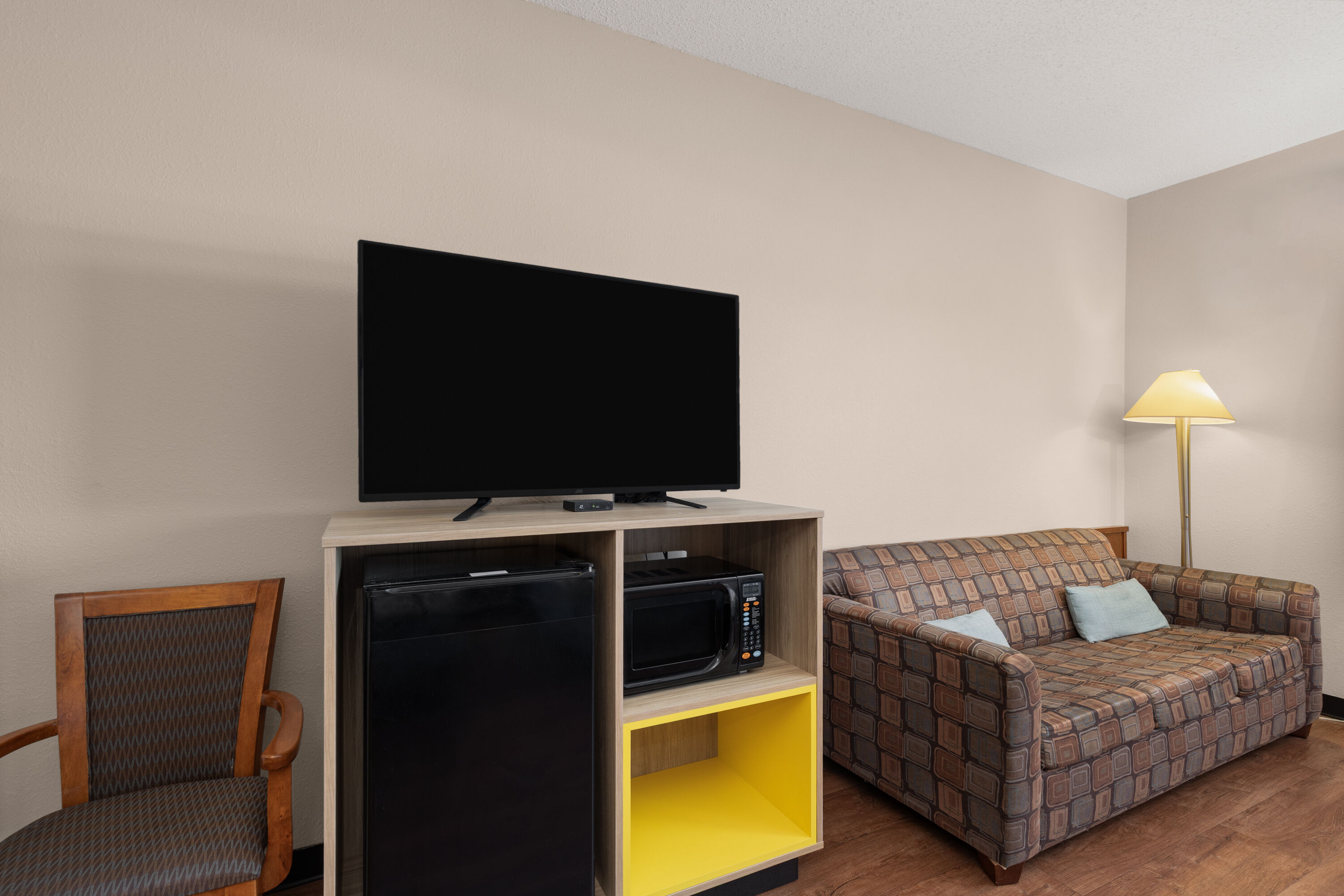 Guest room at the Days Inn by Wyndham Phenix City Near Fort Benning in Phenix City, Alabama