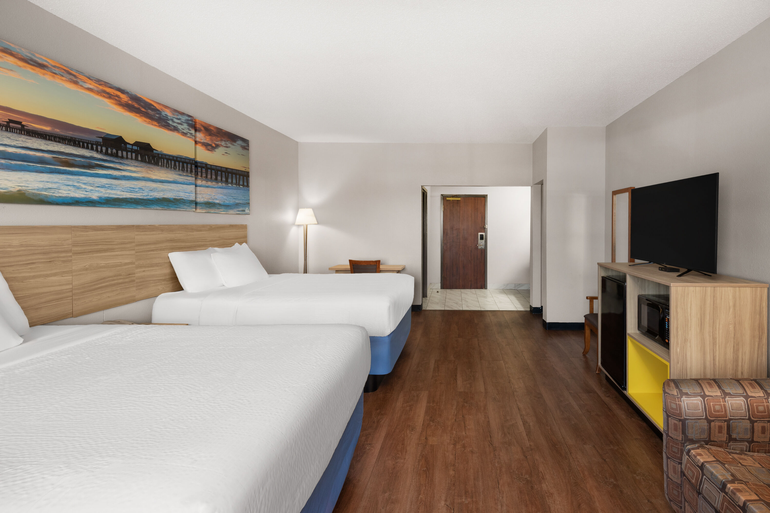 Guest room at the Days Inn by Wyndham Phenix City Near Fort Benning in Phenix City, Alabama