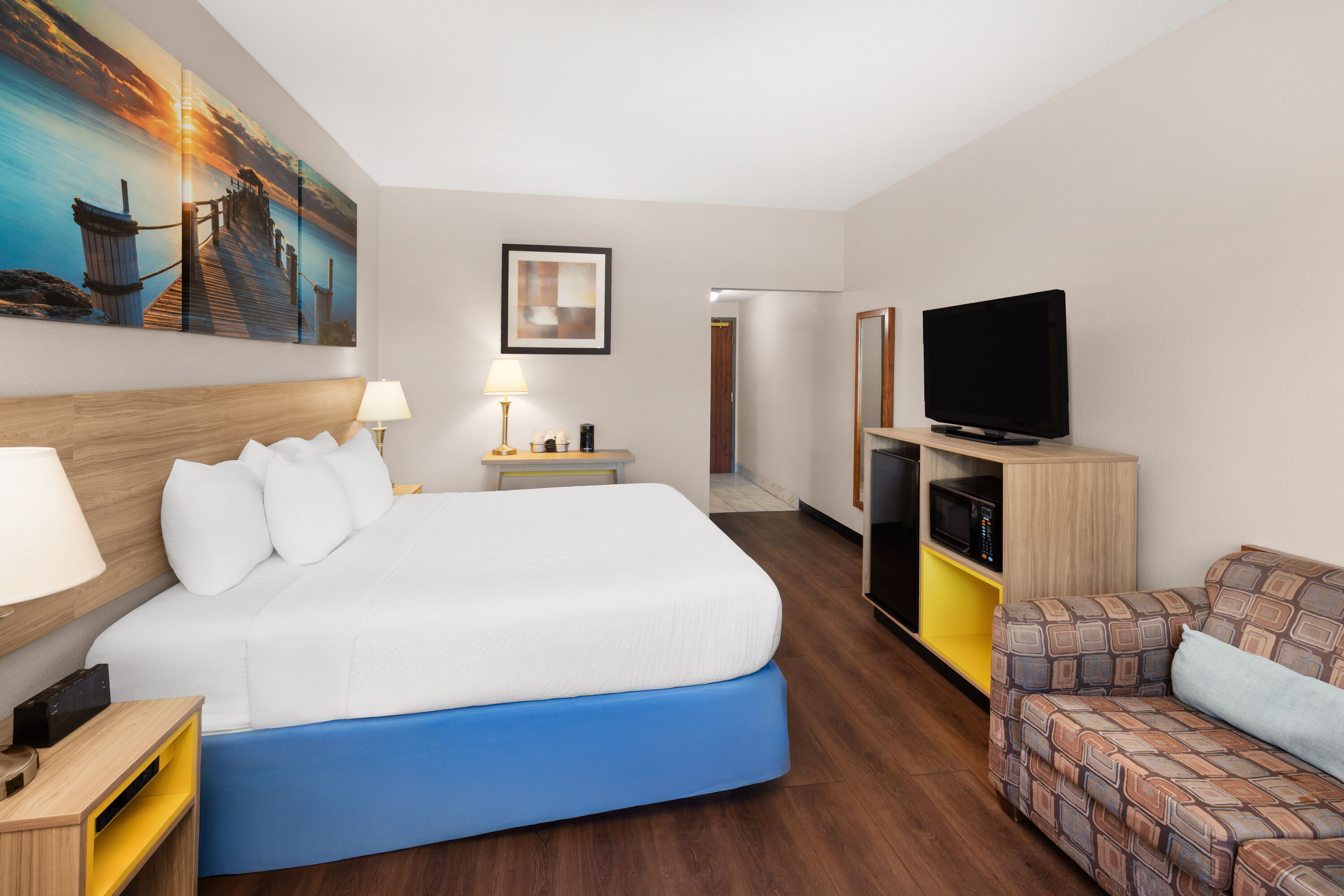 Guest room at the Days Inn by Wyndham Phenix City Near Fort Benning in Phenix City, Alabama