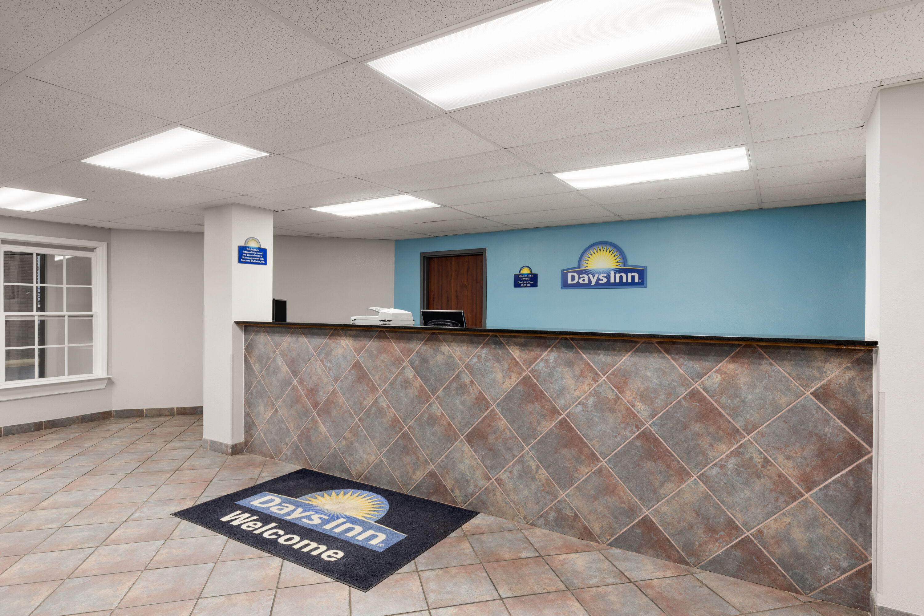 Days Inn by Wyndham Phenix City Near Fort Benning reception in Phenix City, Alabama