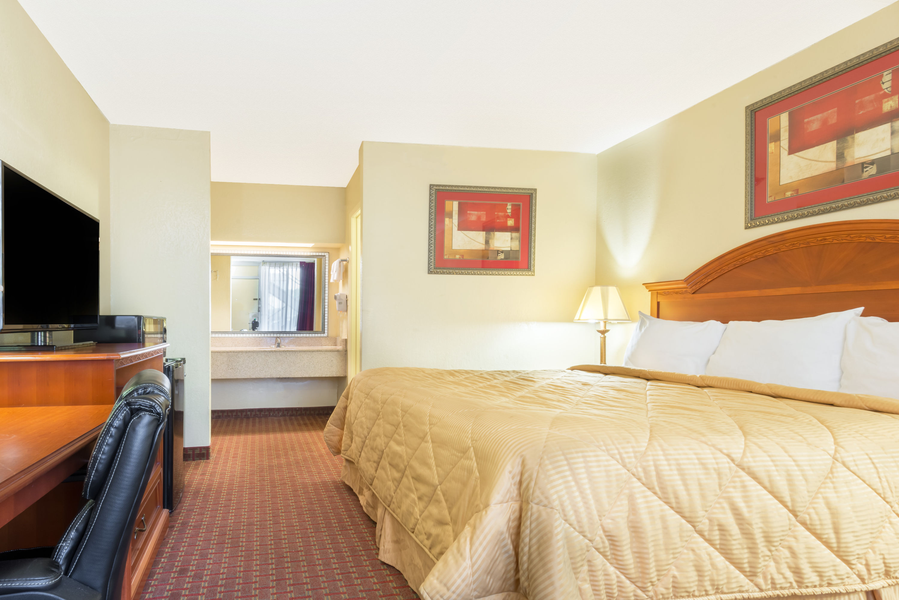 Guest room at the Days Inn by Wyndham Shorter in Shorter, Alabama