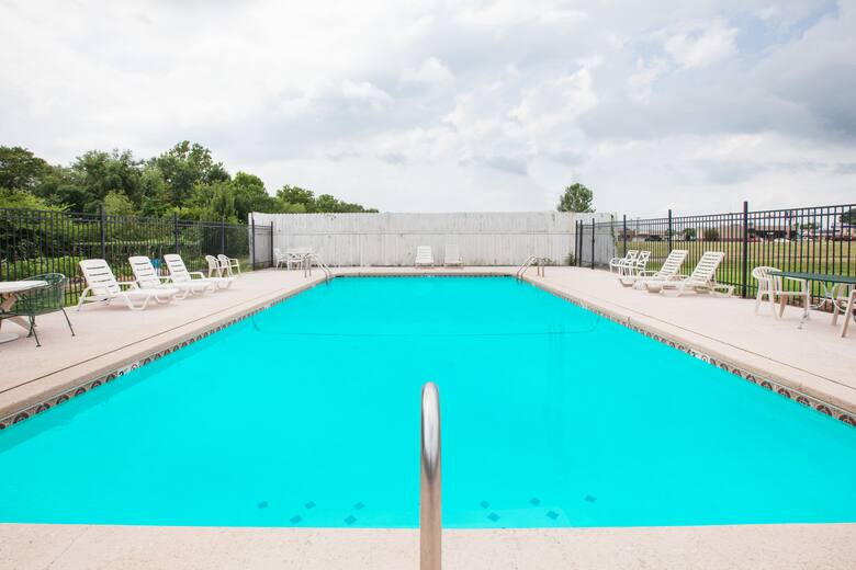 Pool at the Days Inn Alma in Alma, Arkansas