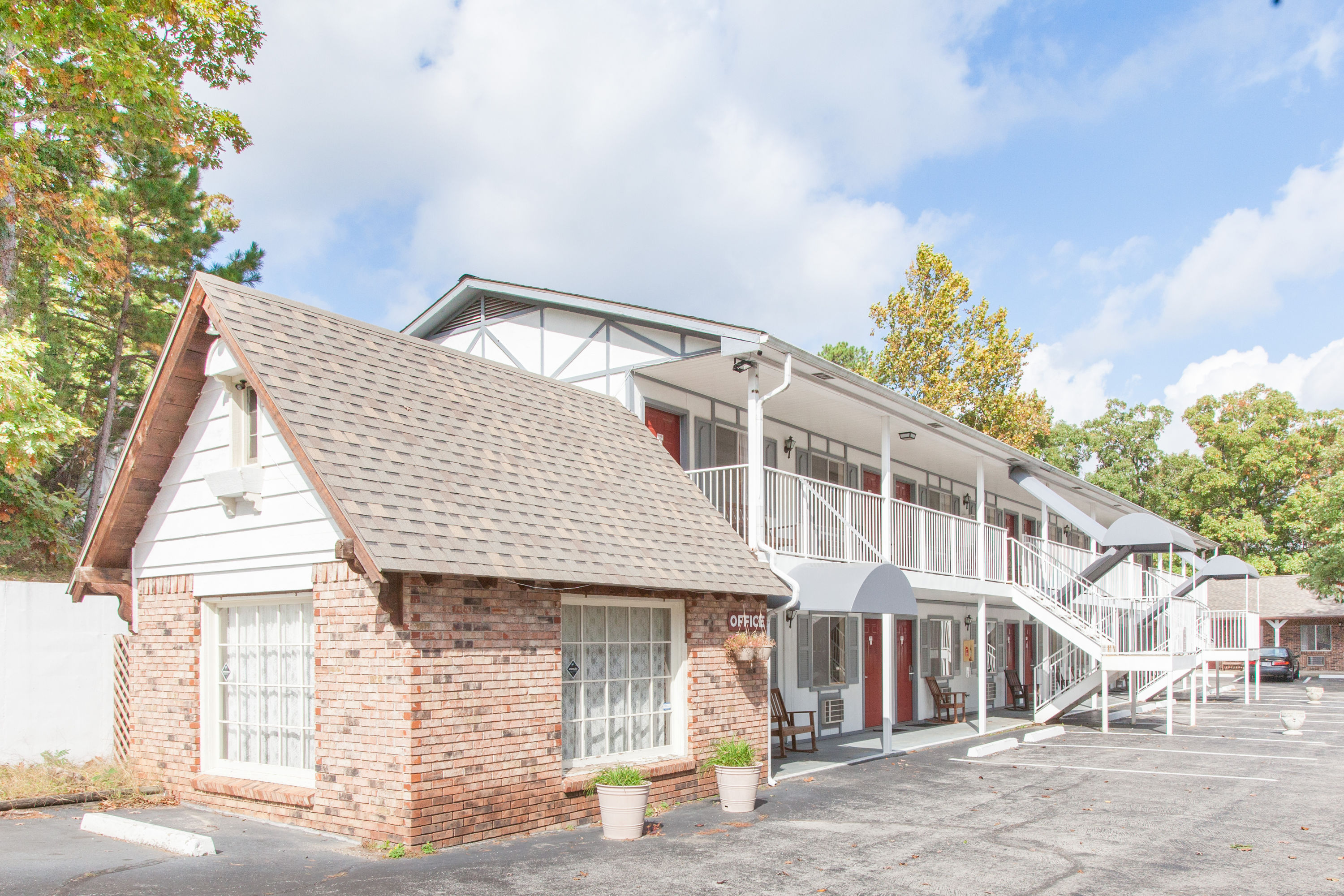 Days Inn By Wyndham Eureka Springs Eureka Springs Ar Hotels