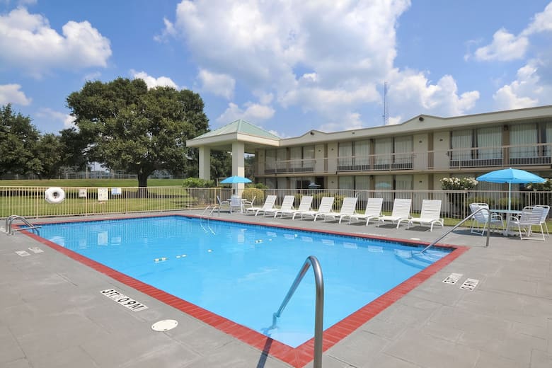 Days Inn Forrest City Hotels Ar 72335 Pool At The Days Inn Forrest City In Arkansas