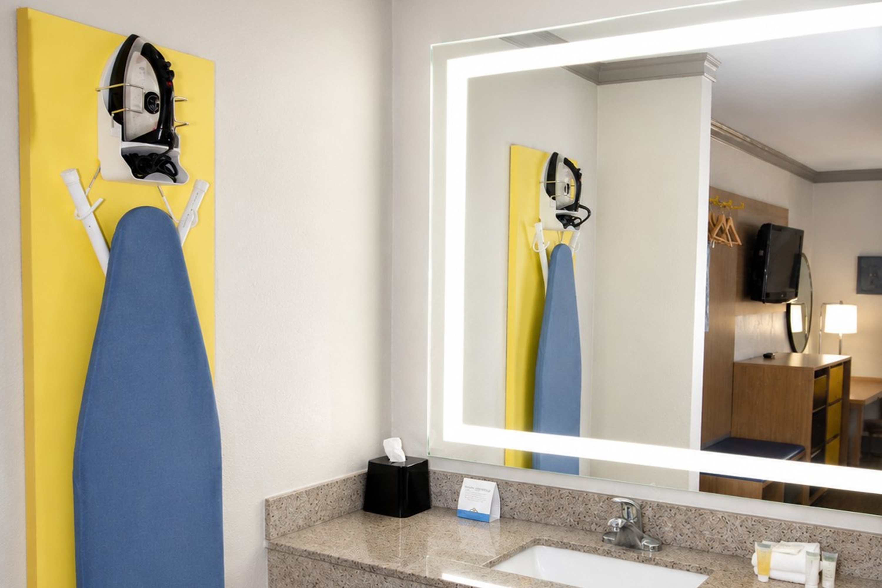 Guest room bath at the Days Inn by Wyndham Forrest City I-40 in Forrest City, Arkansas
