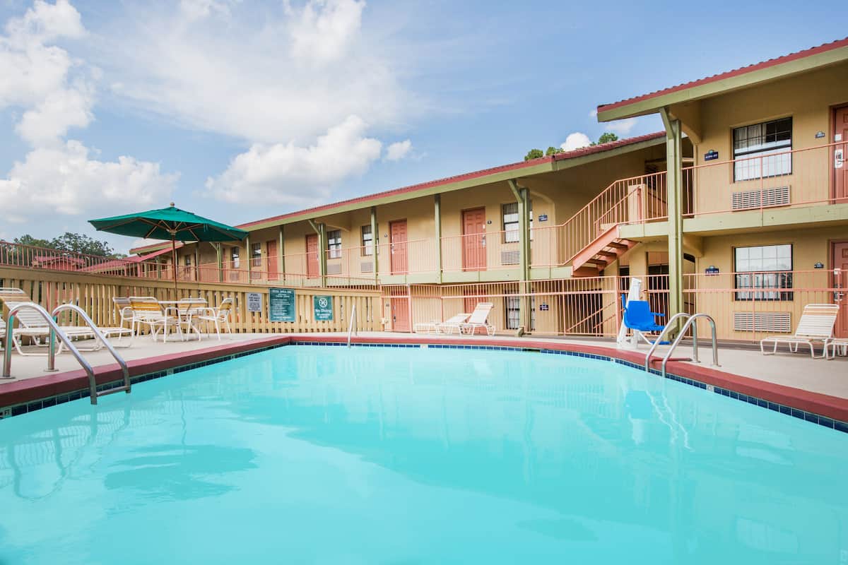 Days Inn by Wyndham Little Rock/Medical Center | Little Rock, AR Hotels