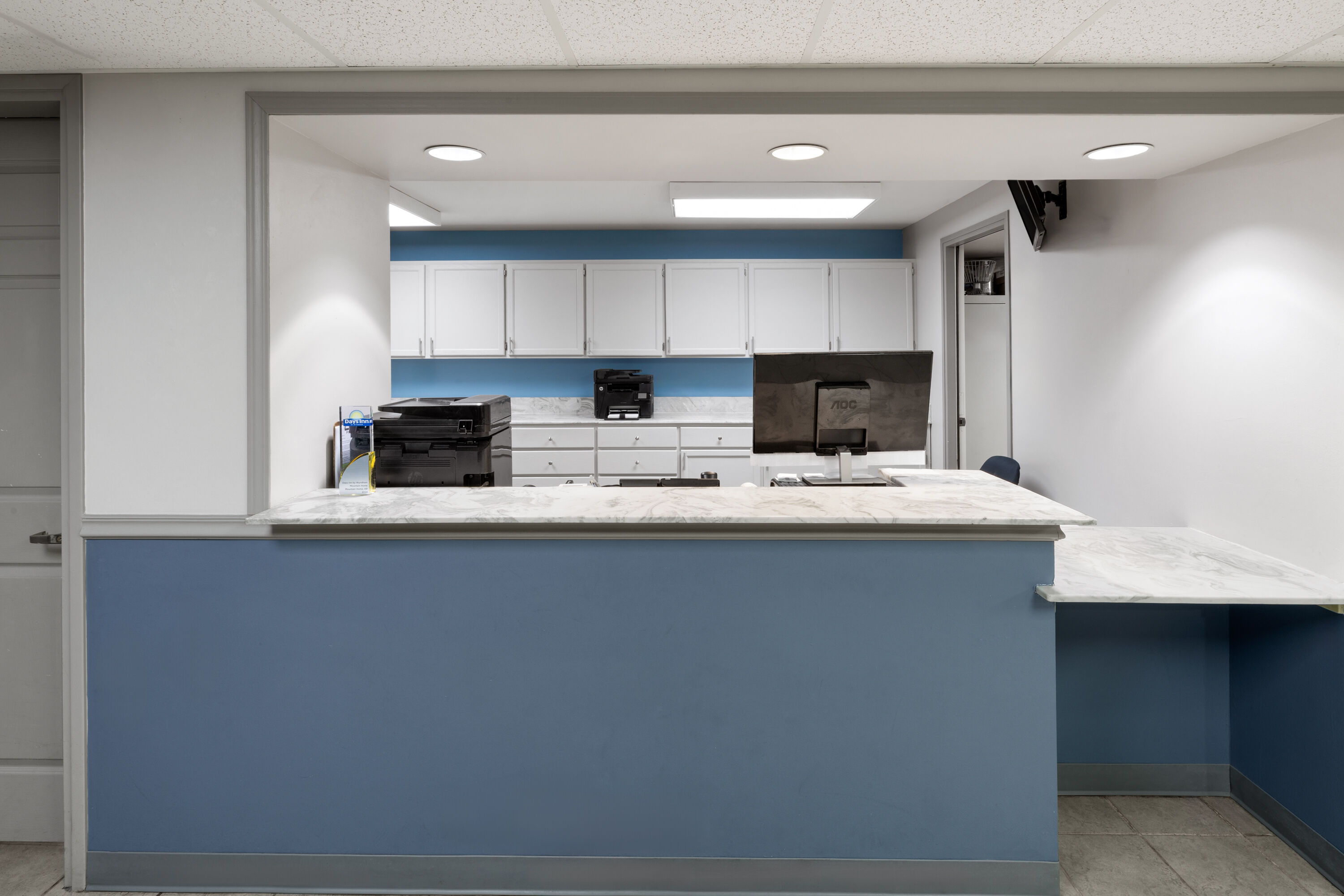 Days Inn by Wyndham Mountain Home reception in Mountain Home, Arkansas