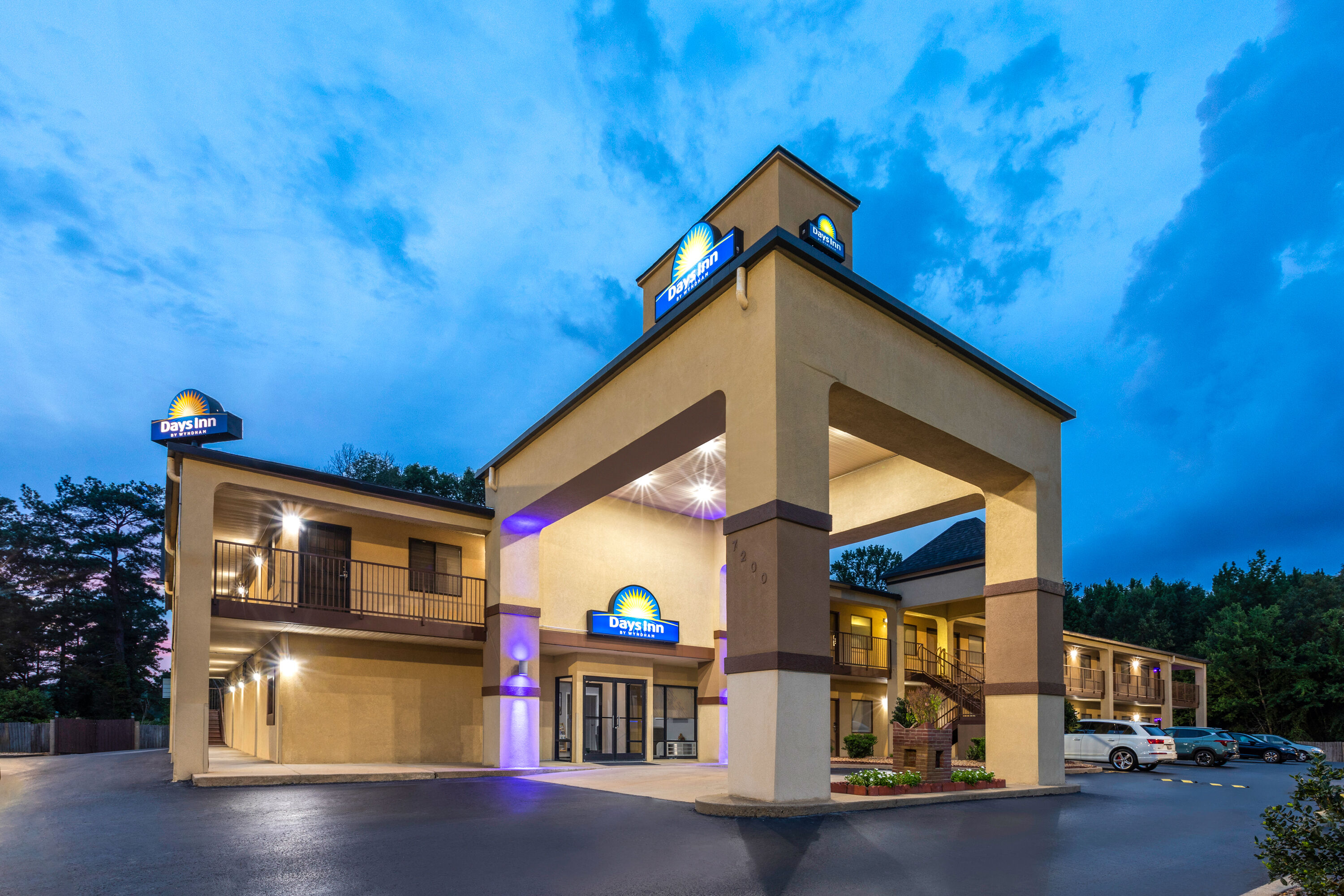 Exterior Dusk Image of Days Inn by Wyndham North Little Rock/ Maumelle hotel in North Little Rock, Arkansas