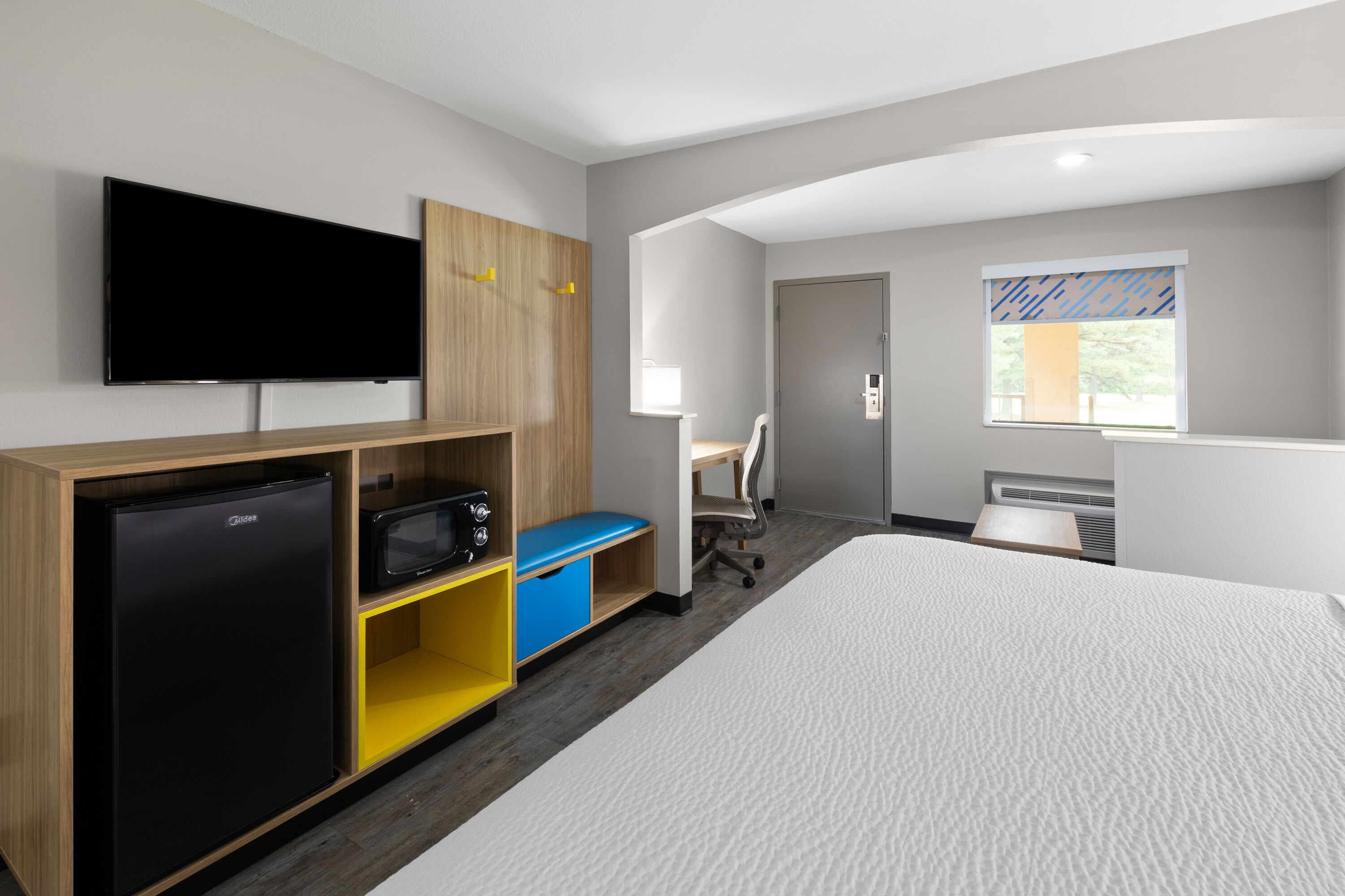 Guest room at the Days Inn by Wyndham North Little Rock/ Maumelle in North Little Rock, Arkansas