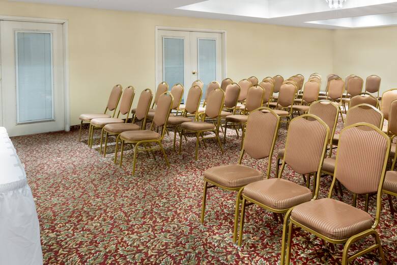 Meeting room at Days Inn & Suites Pocahontas in Pocahontas, Arkansas