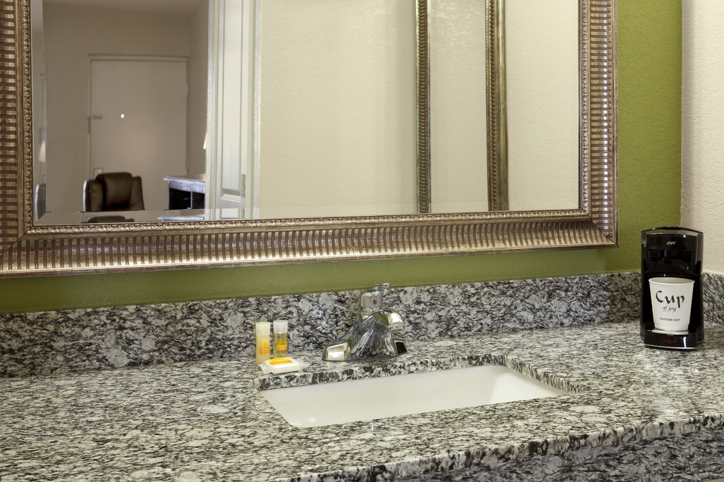 Guest room at the Days Inn by Wyndham West Memphis in West Memphis, Arkansas