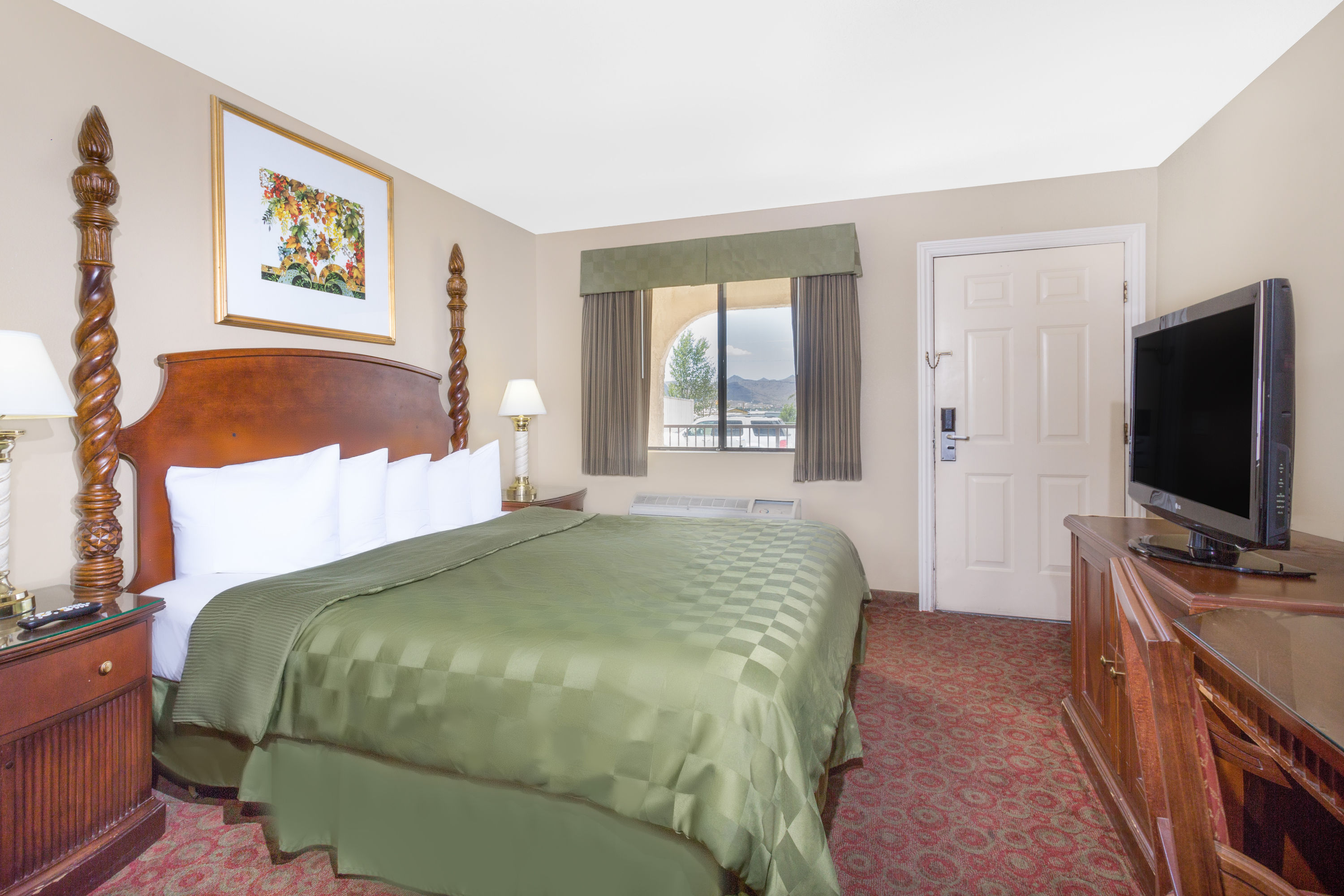 Days Inn by Wyndham Kingman East restaurant private dining area in Kingman, Arizona