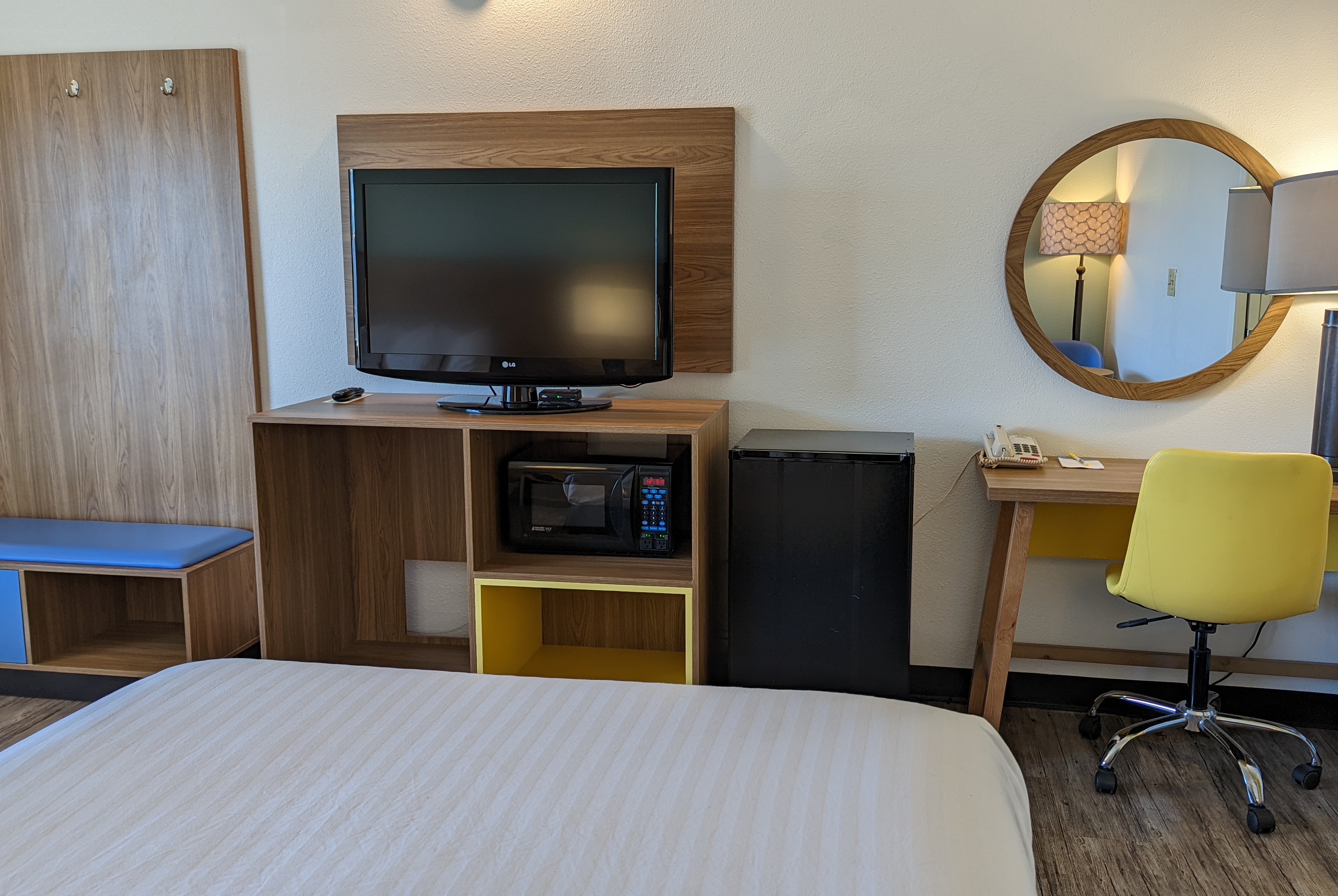 Guest room at the Days Inn by Wyndham Lake Havasu in Lake Havasu City, Arizona