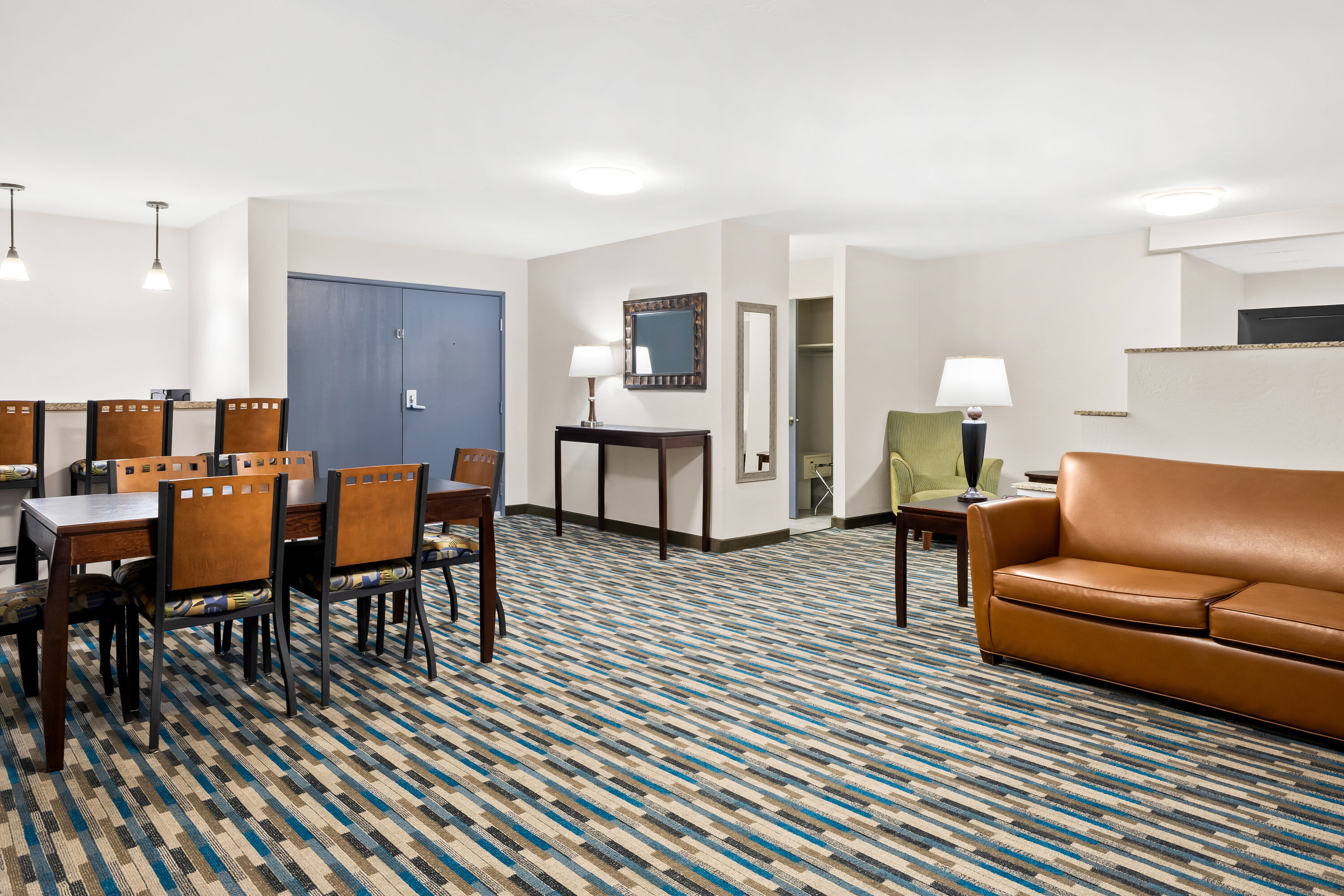 Days Inn & Suites by Wyndham Mesa Near Phoenix suite in Mesa, Arizona