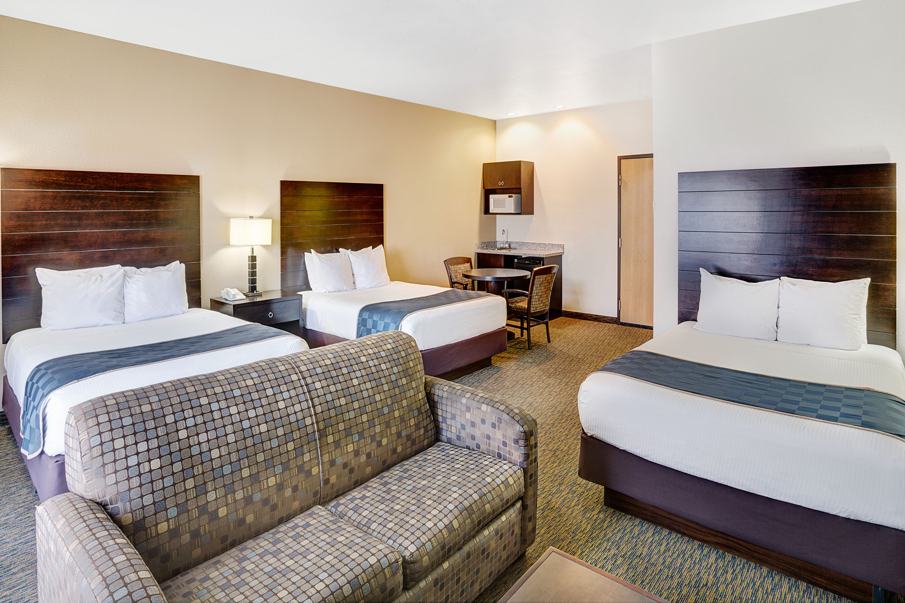 Days Inn & Suites by Wyndham Page Lake Powell Page, AZ Hotels