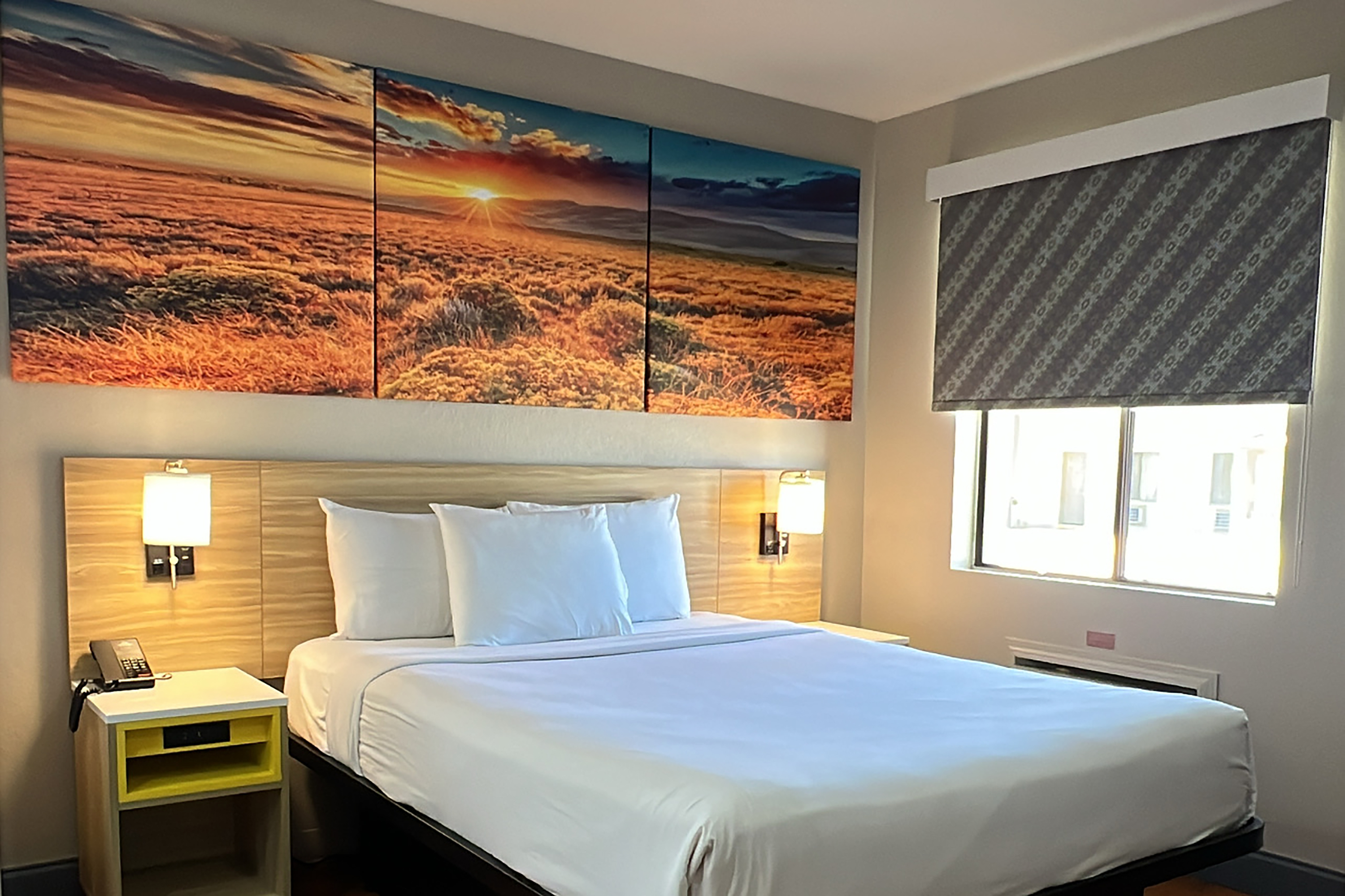 Guest room at the Days Inn by Wyndham Payson in Payson, Arizona