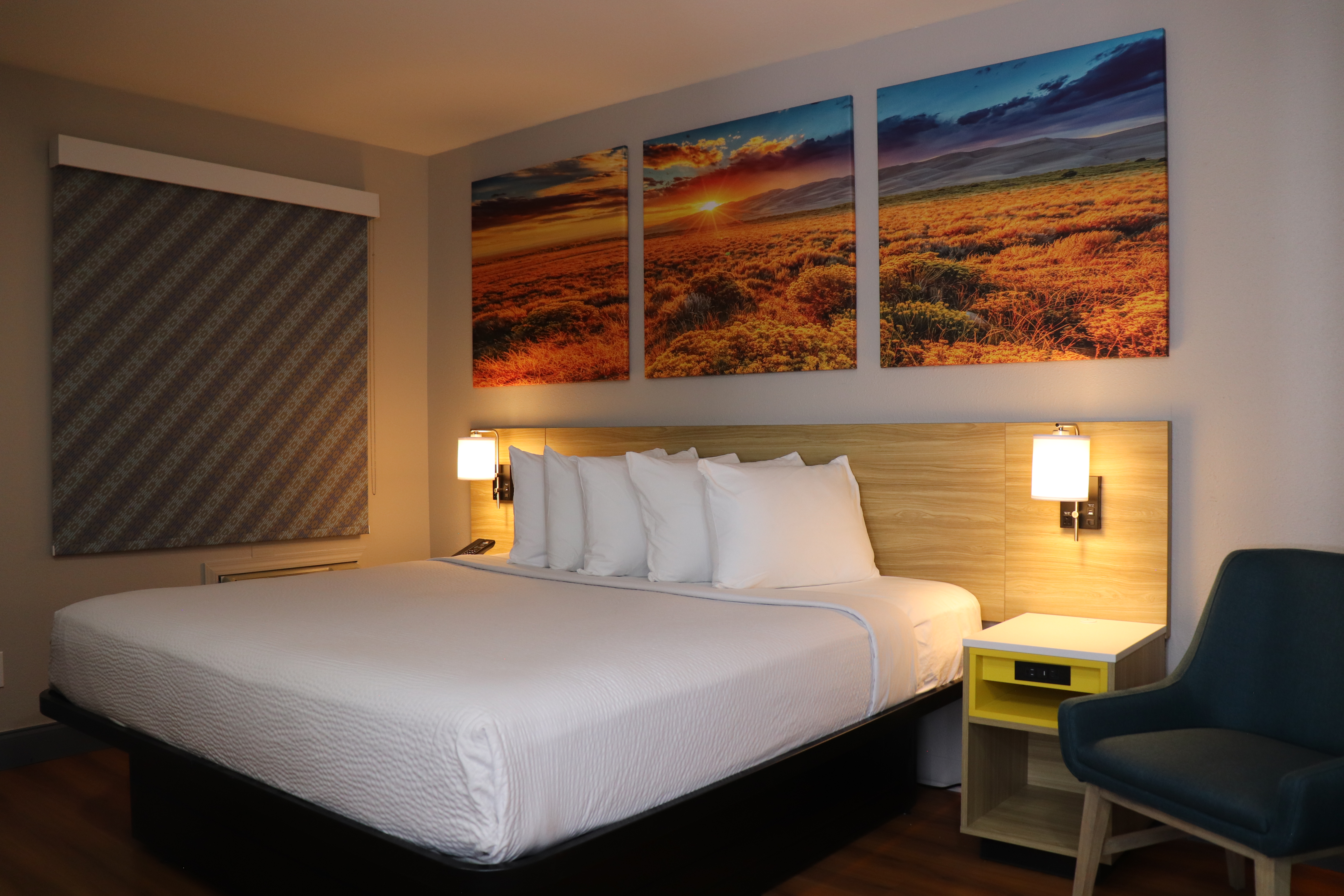 Guest room at the Days Inn by Wyndham Payson in Payson, Arizona