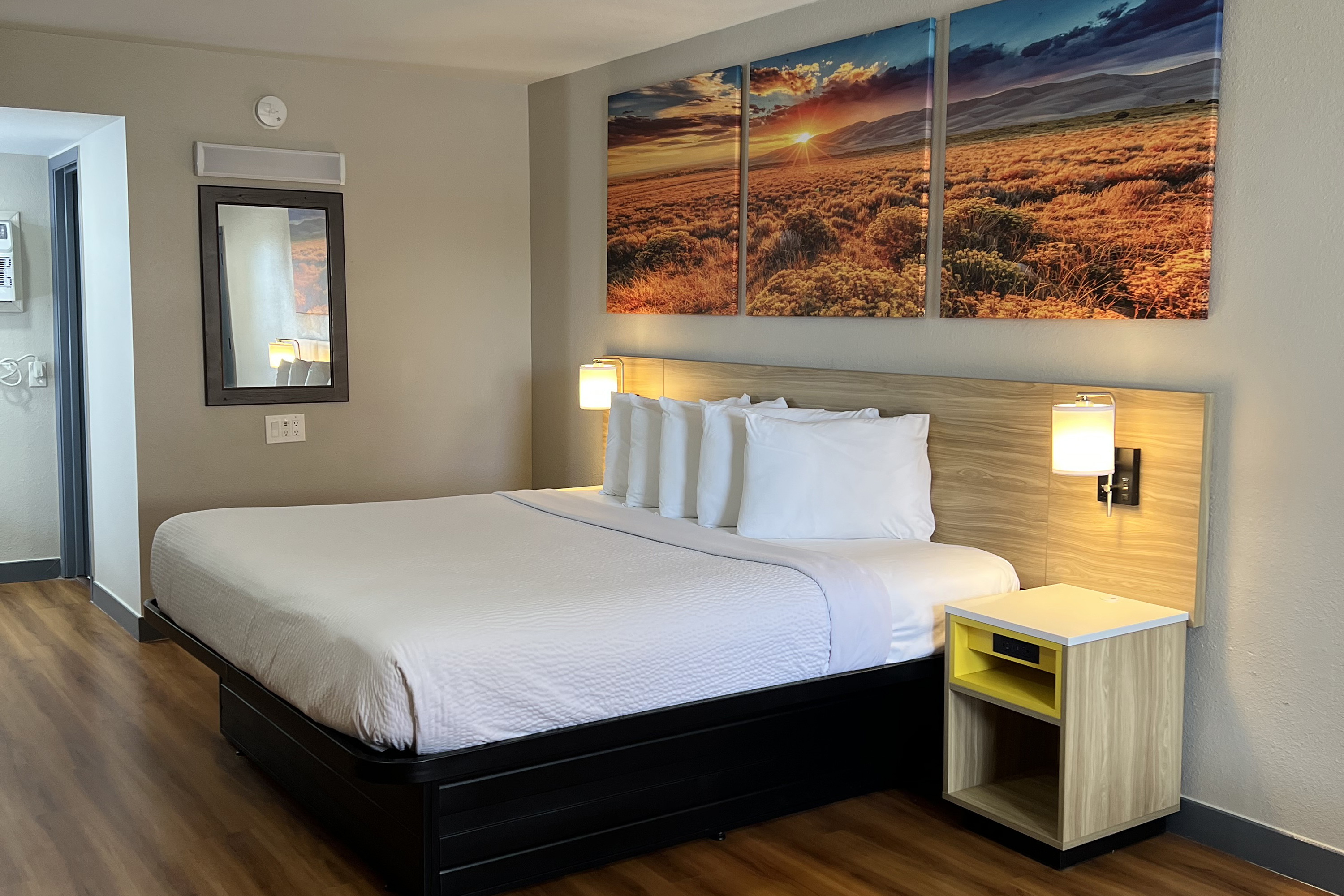 Guest room at the Days Inn by Wyndham Payson in Payson, Arizona