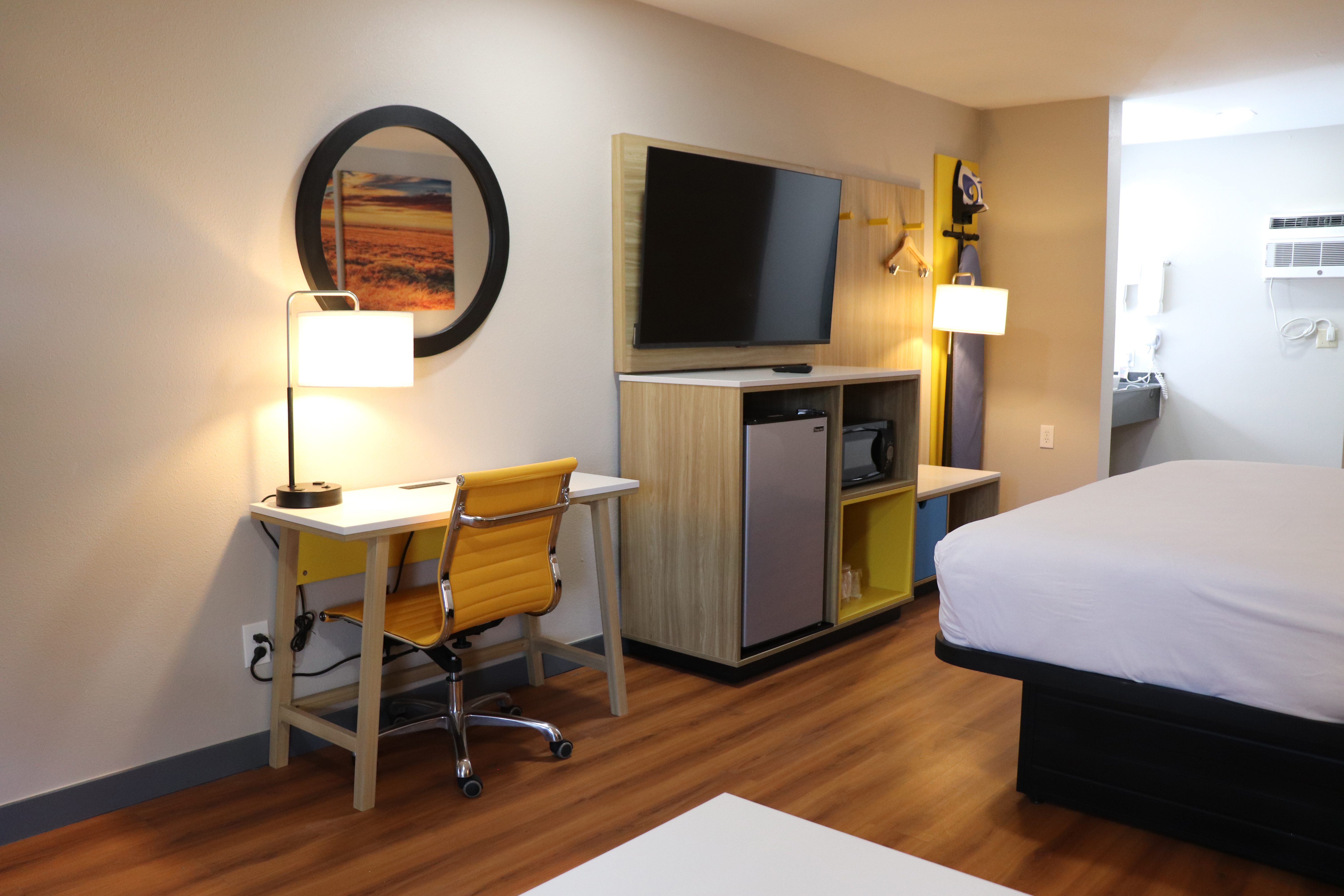 Guest room at the Days Inn by Wyndham Payson in Payson, Arizona