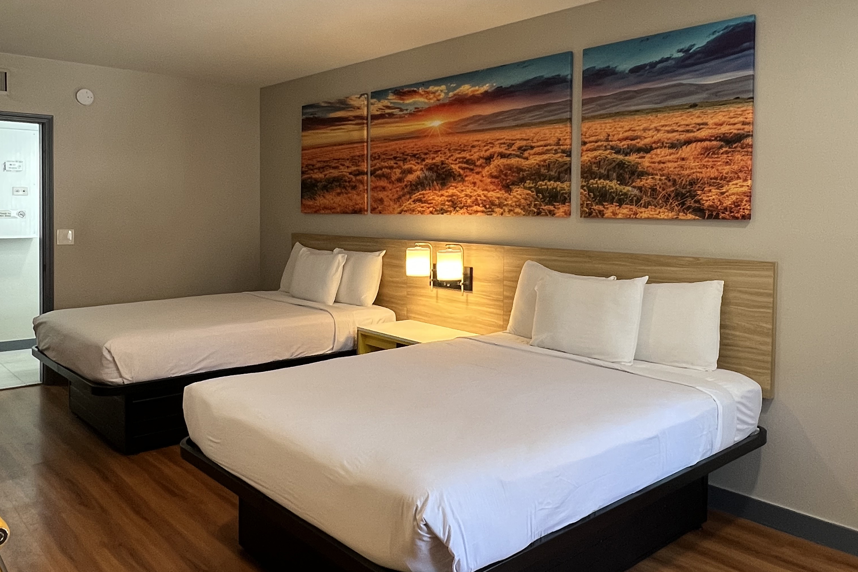 Guest room at the Days Inn by Wyndham Payson in Payson, Arizona