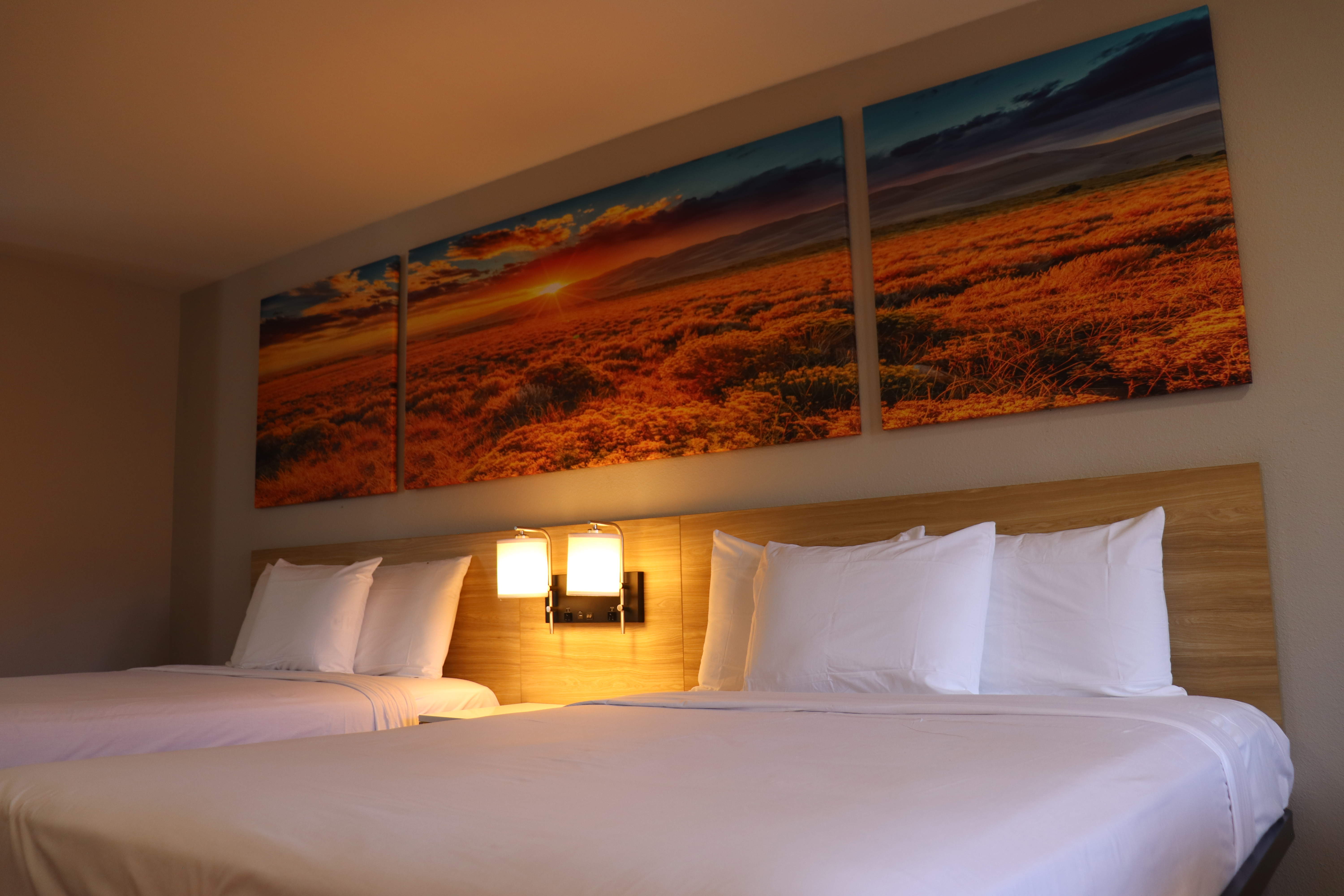 Guest room at the Days Inn by Wyndham Payson in Payson, Arizona