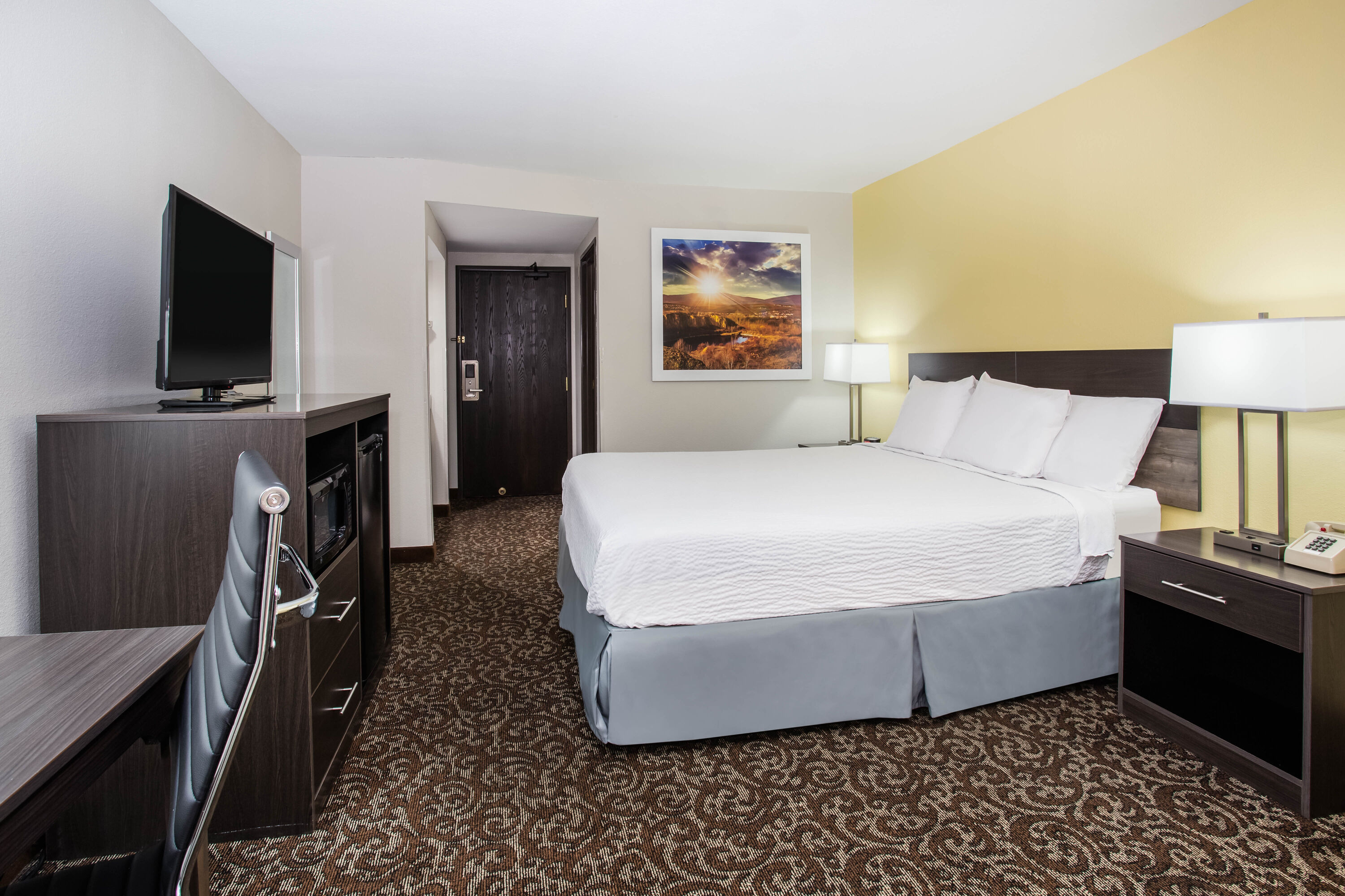 Guest room at the Days Inn by Wyndham Phoenix North in Phoenix, Arizona