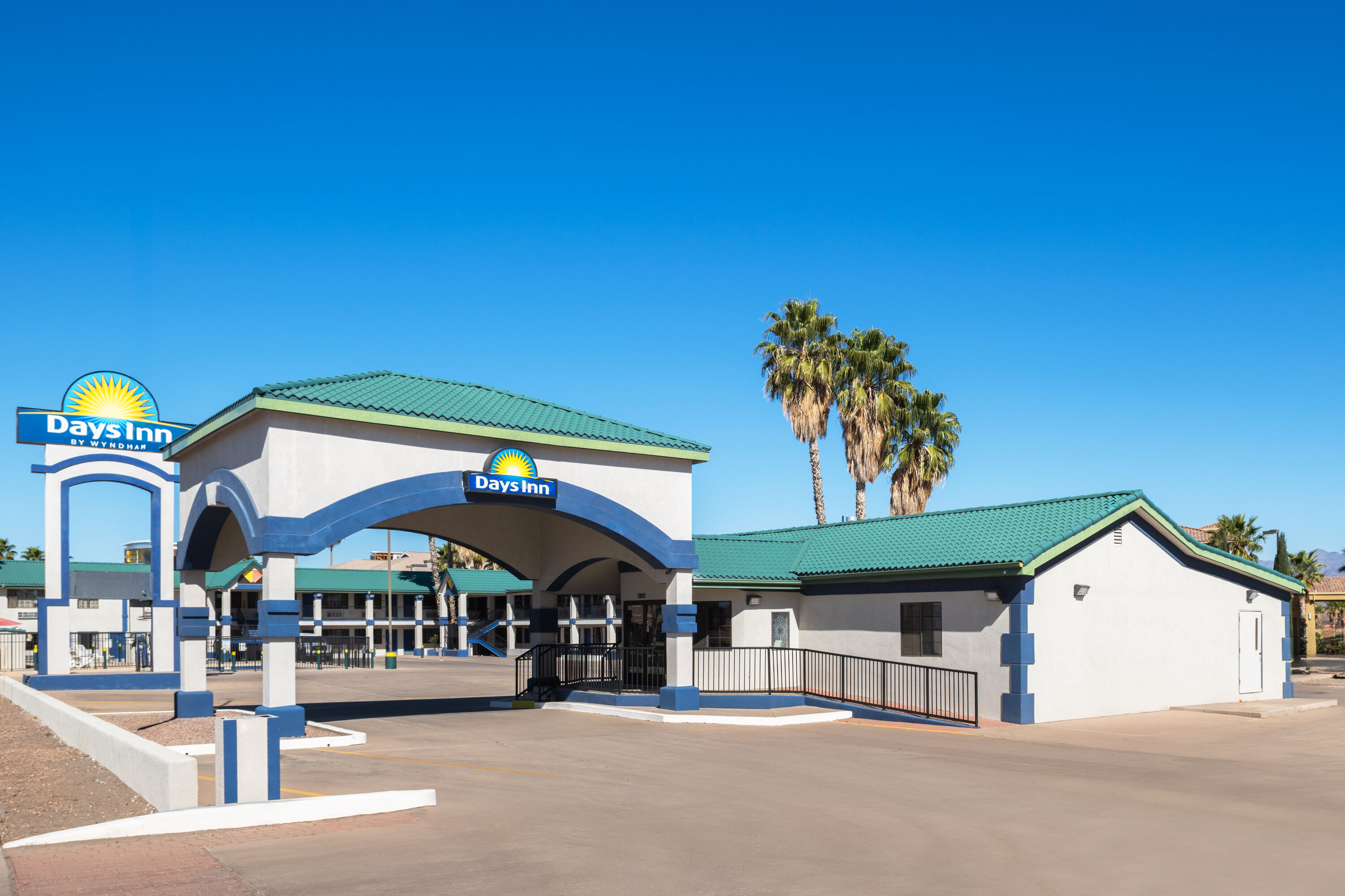 Exterior Day Image of Days Inn by Wyndham Safford hotel in Safford, Arizona