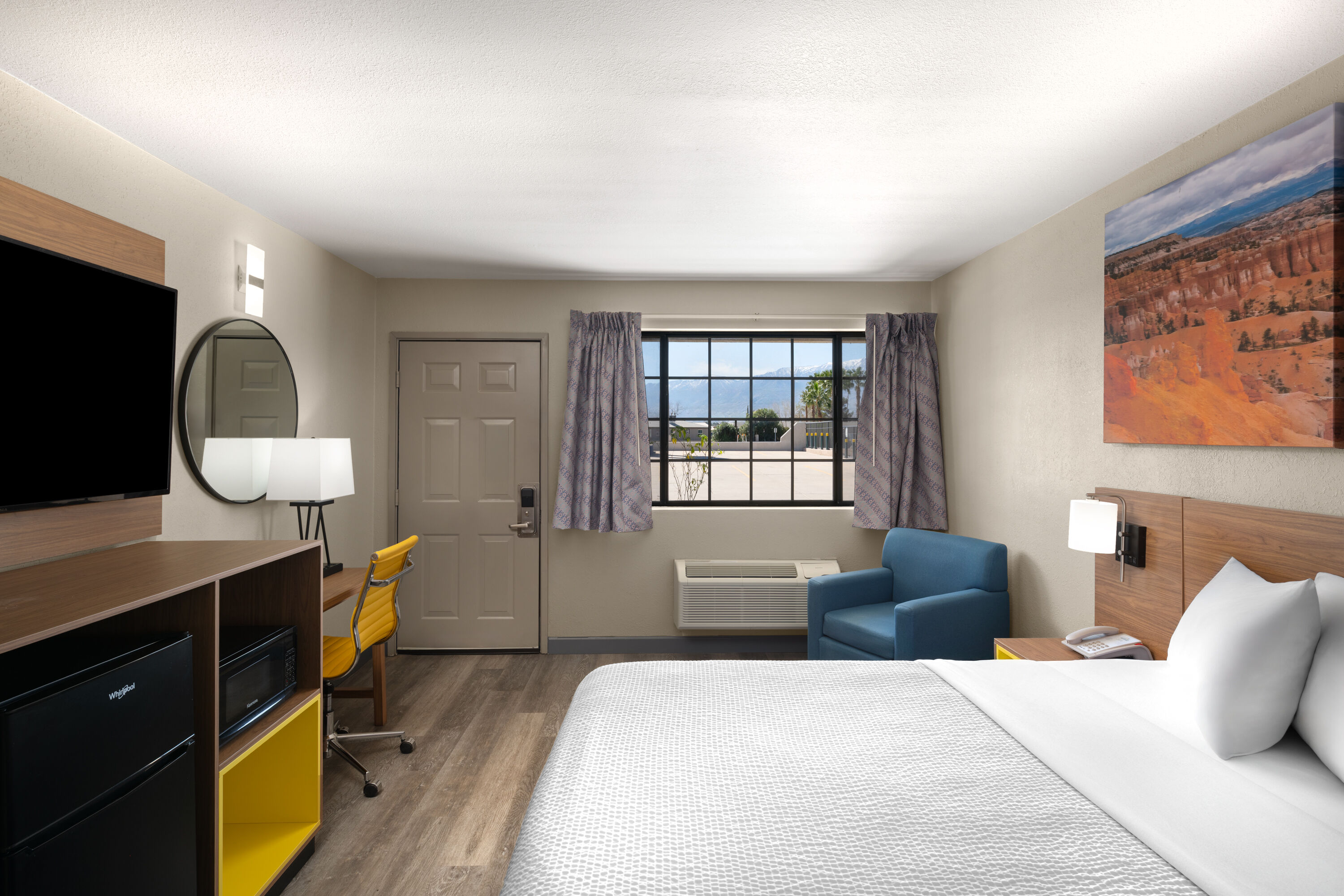 Guest room at the Days Inn by Wyndham Safford in Safford, Arizona