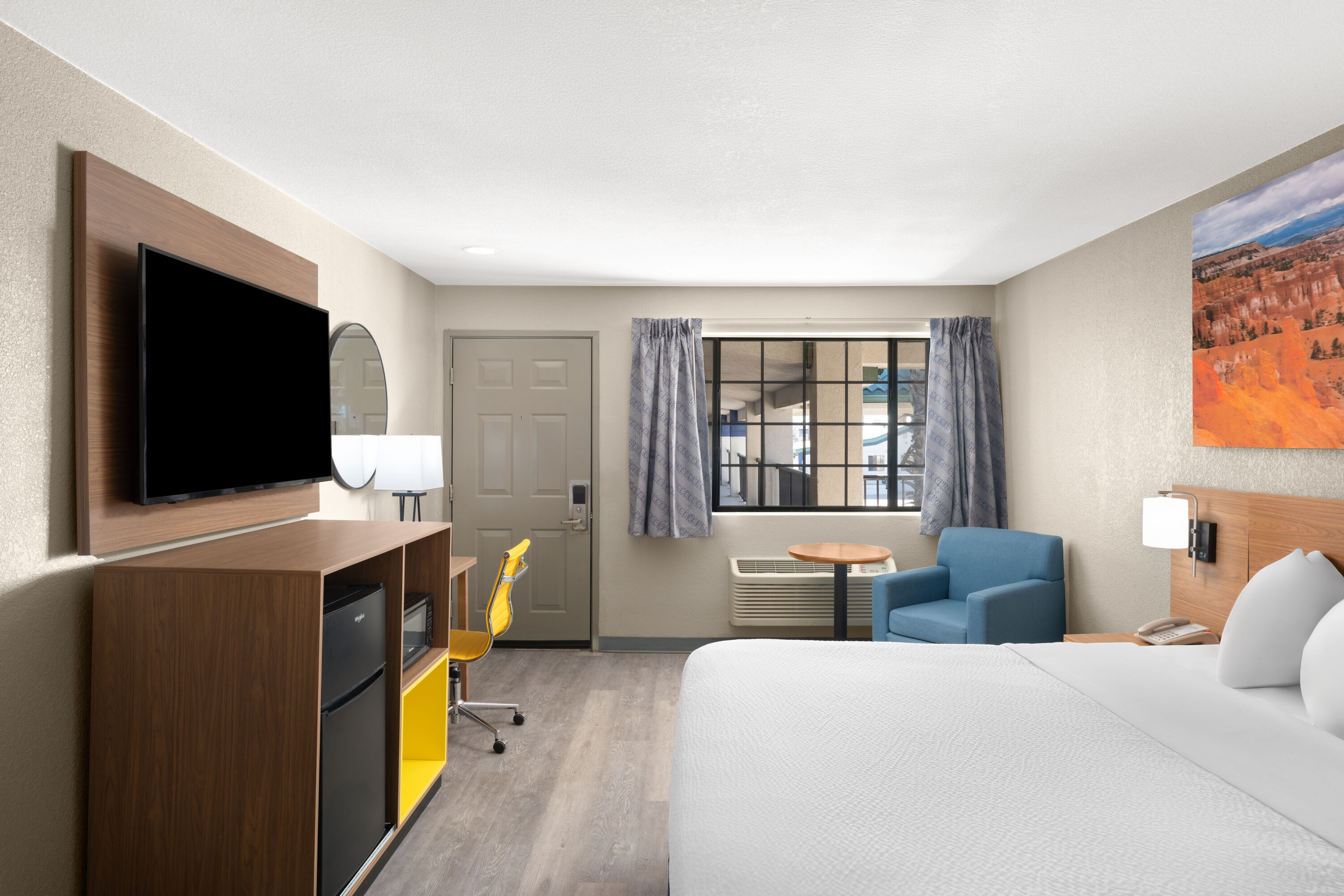 Guest room at the Days Inn by Wyndham Safford in Safford, Arizona