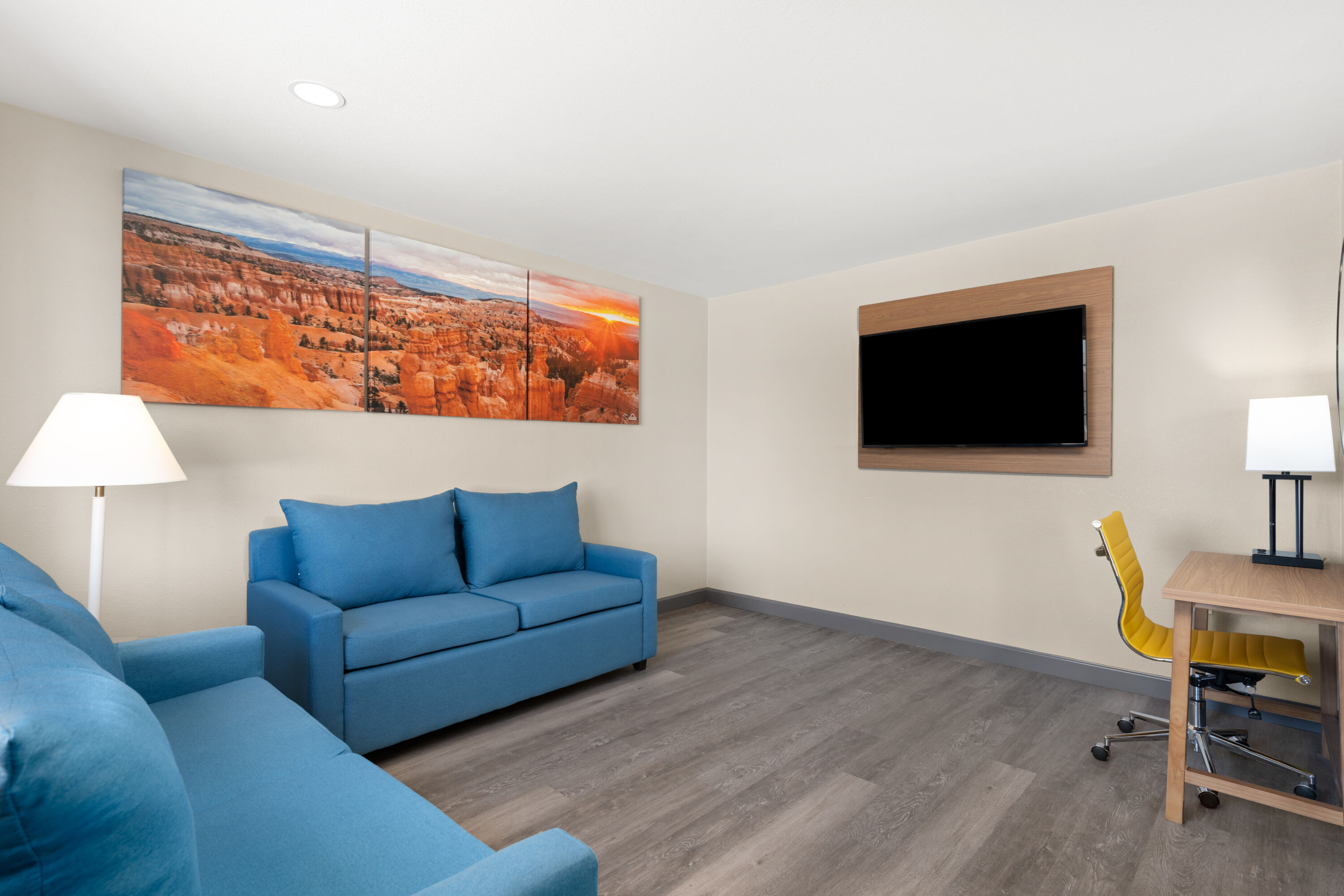 Days Inn by Wyndham Safford suite in Safford, Arizona