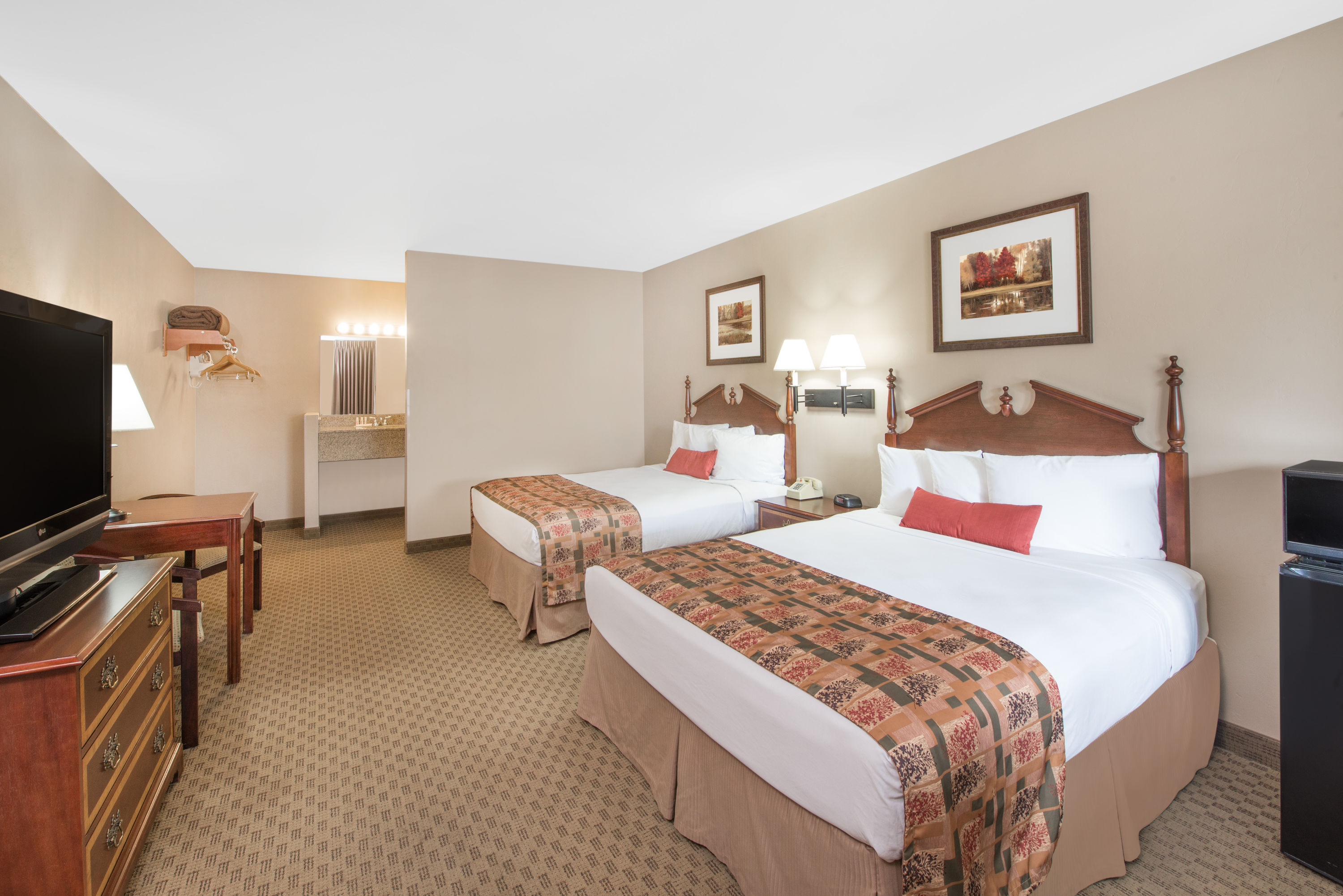 Guest room at the Days Inn by Wyndham Show Low in Show Low, Arizona