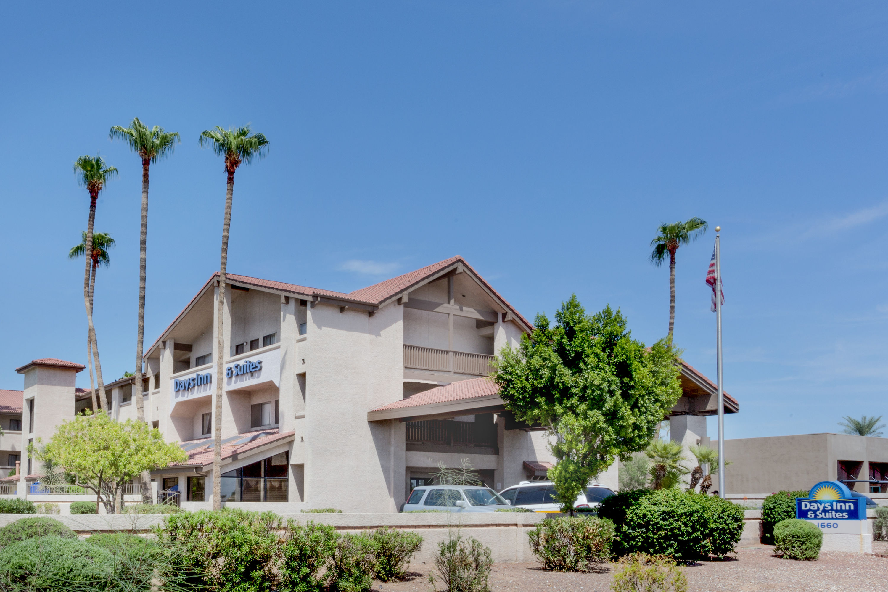 Days Inn Suites By Wyndham Tempe Tempe Az Hotels