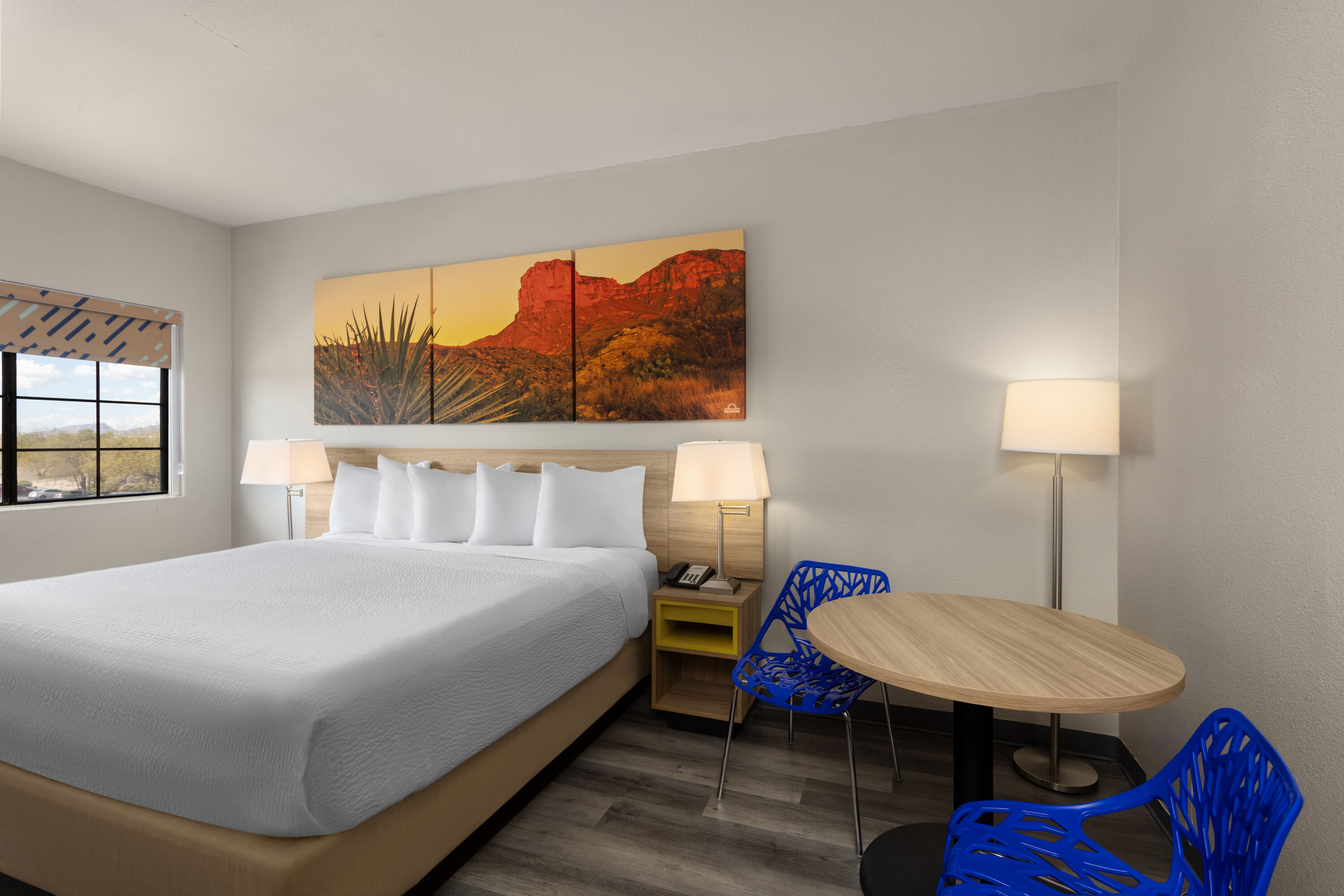 Guest room at the Days Inn & Suites by Wyndham Tucson/Marana in Tucson, Arizona