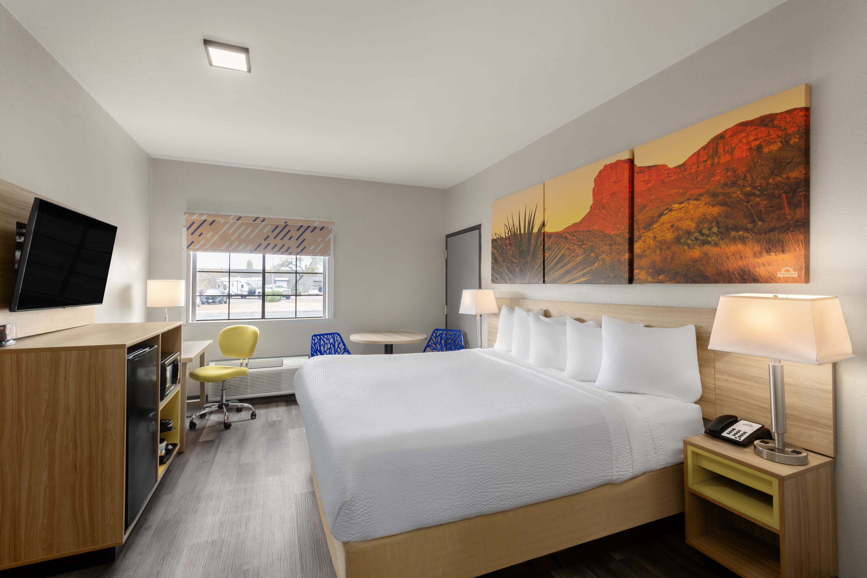 Guest room at the Days Inn & Suites by Wyndham Tucson/Marana in Tucson, Arizona