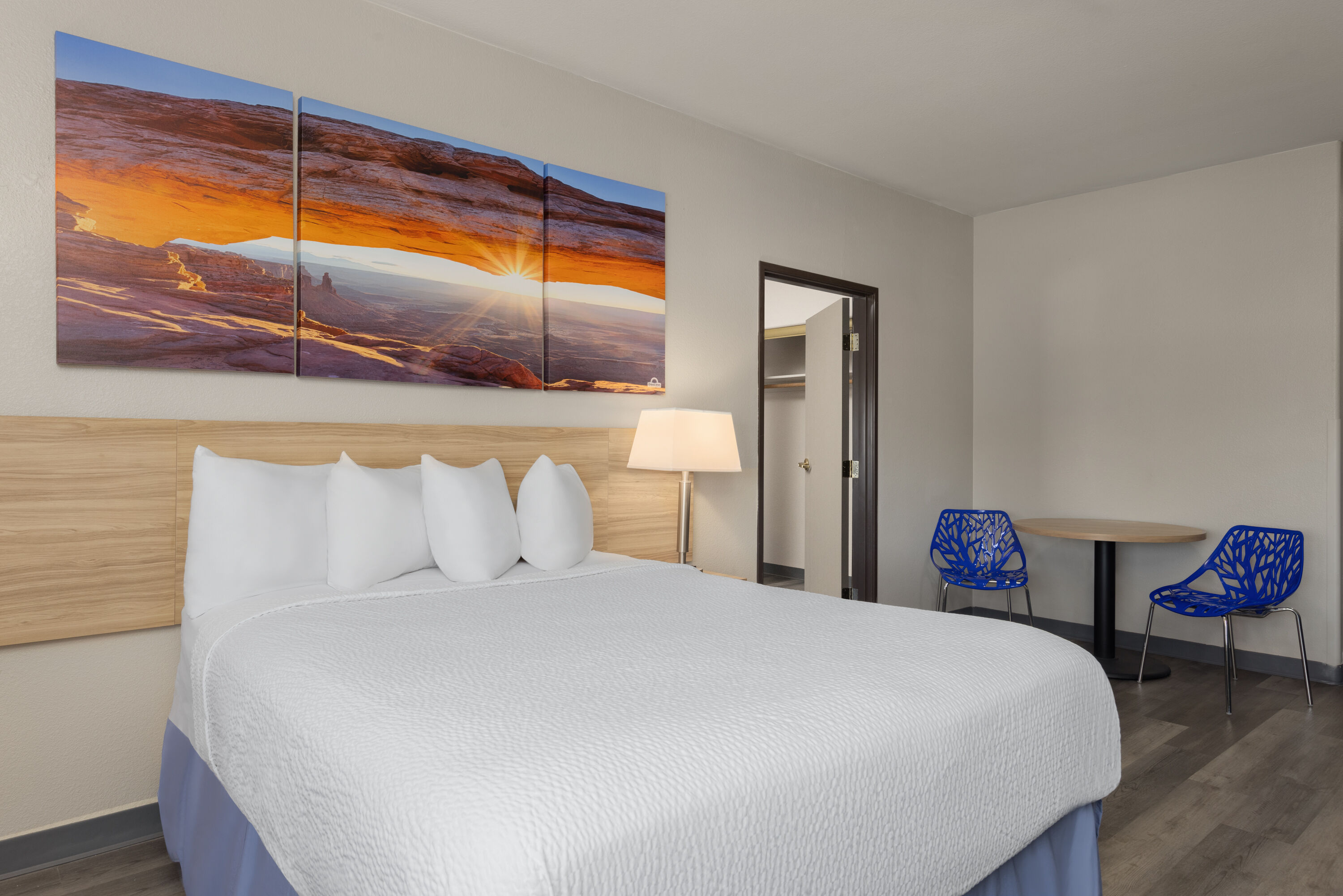 Days Inn & Suites by Wyndham Tucson/Marana suite in Tucson, Arizona