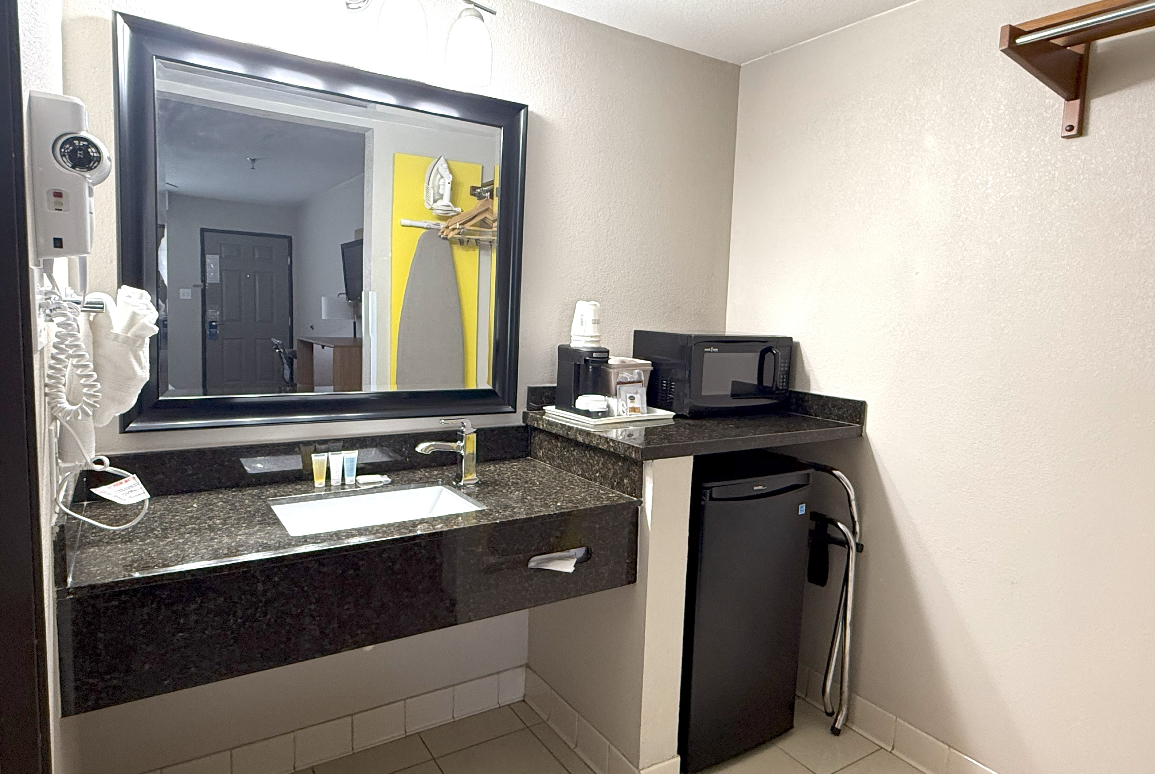 Guest room bath at the Days Inn by Wyndham Yuma in Yuma, Arizona