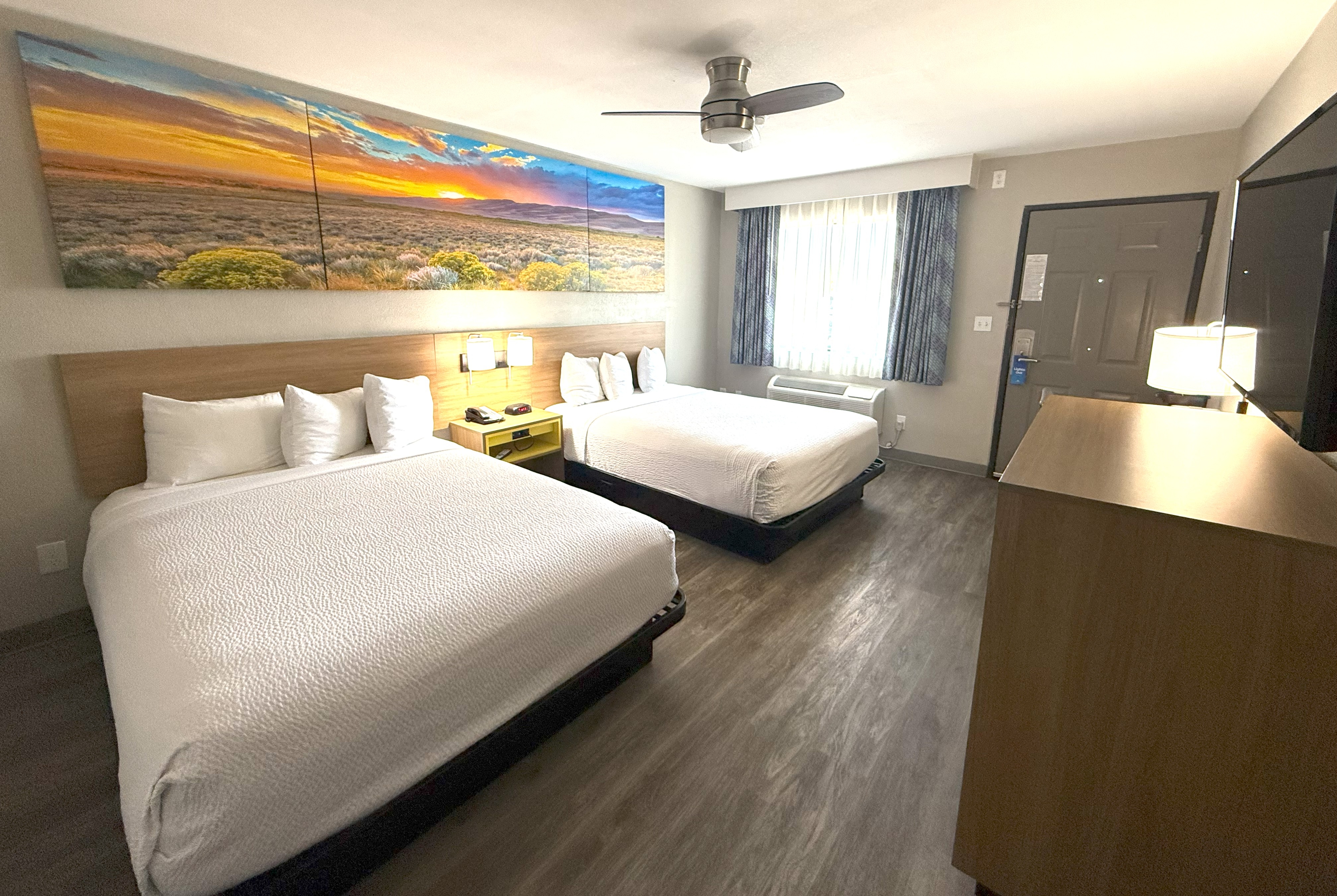 Guest room at the Days Inn by Wyndham Yuma in Yuma, Arizona