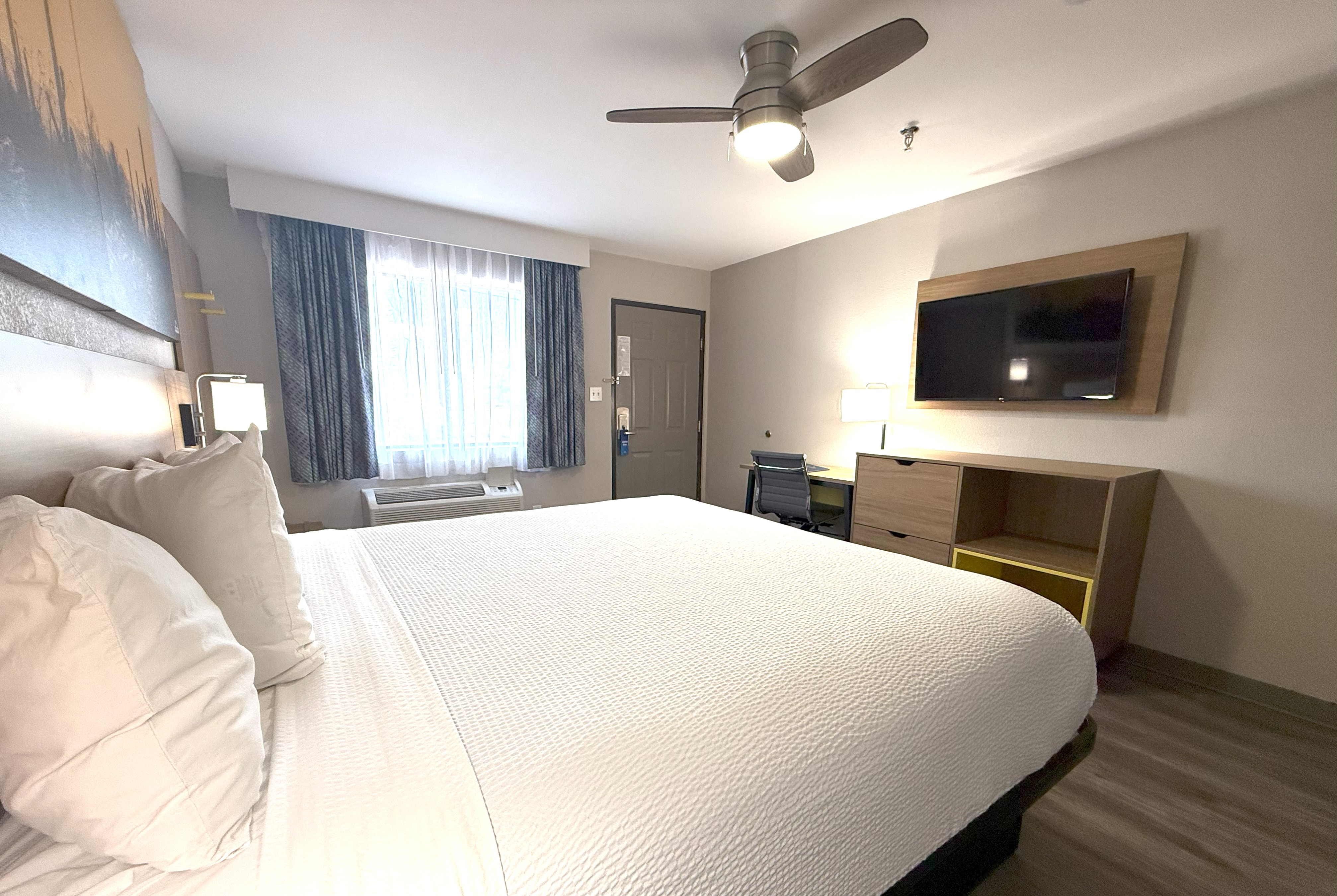 Guest room at the Days Inn by Wyndham Yuma in Yuma, Arizona