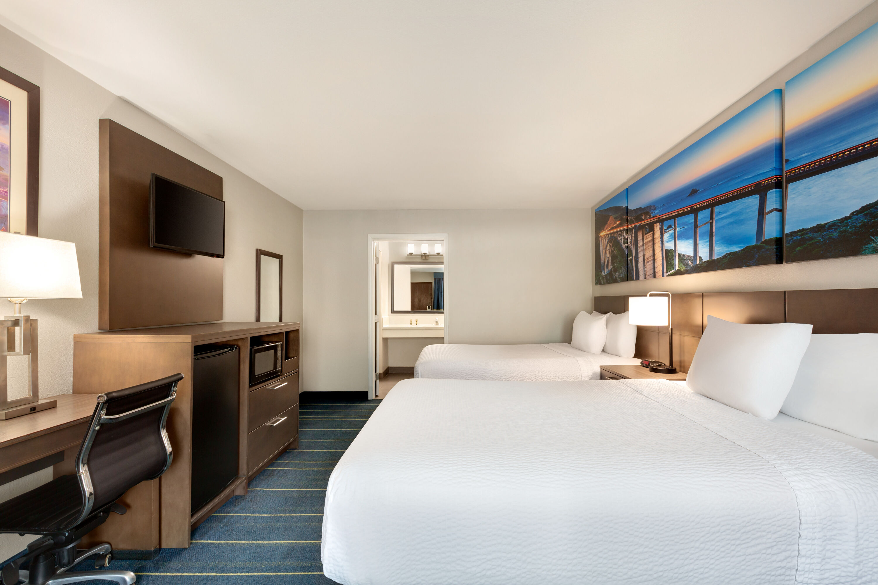 Days inn suites by wyndham anaheim at disneyland park anaheim ca