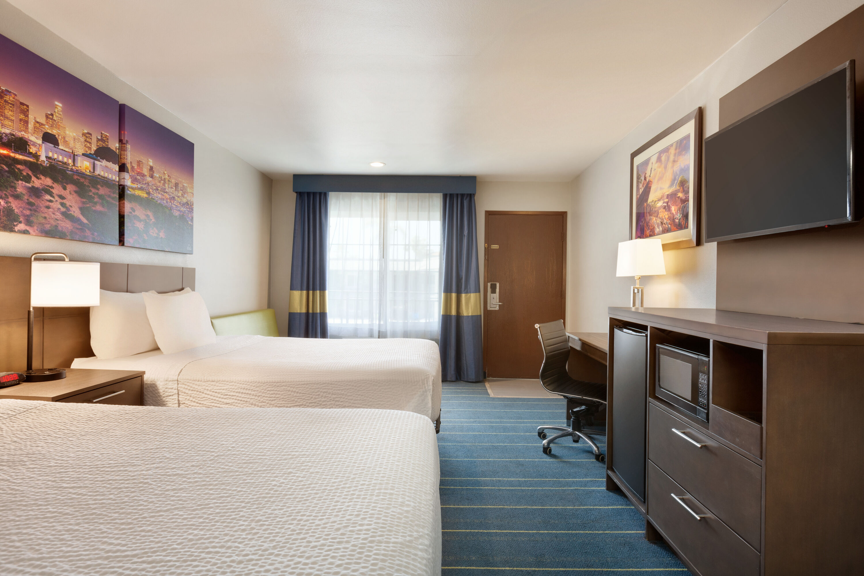 Days inn suites by wyndham anaheim at disneyland park anaheim ca