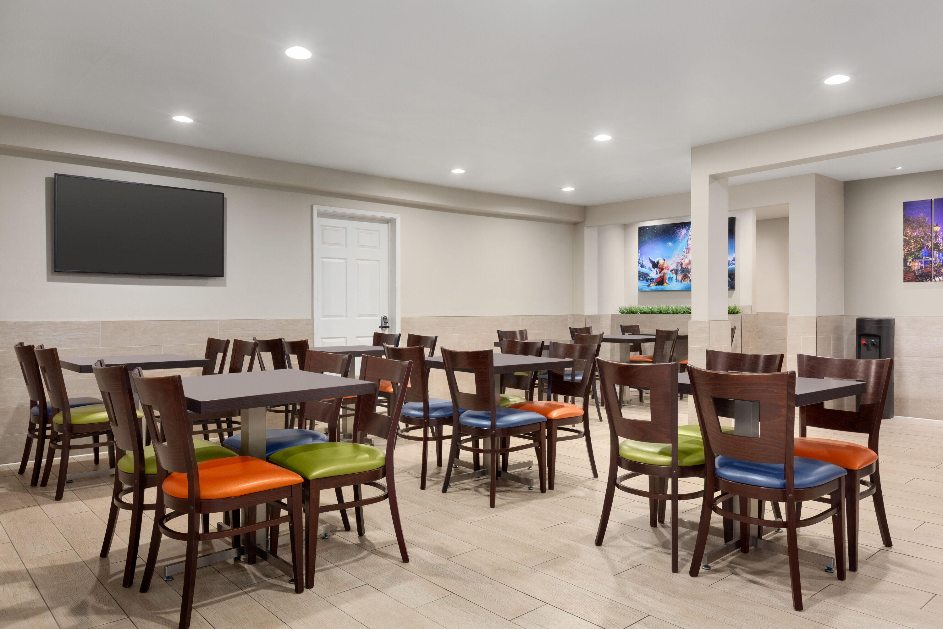 Days inn suites by wyndham anaheim at disneyland park anaheim ca