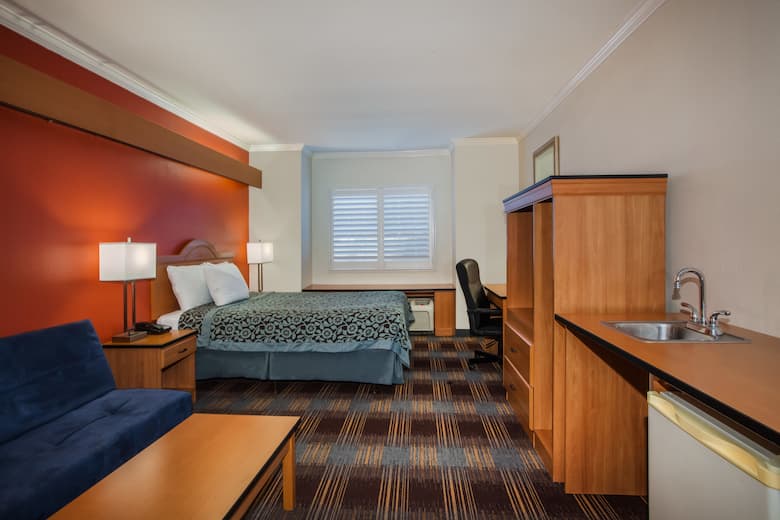 Days Inn Suites Antioch Hotels Ca 94509 Guest Room At The Days Inn Suites Antioch In California