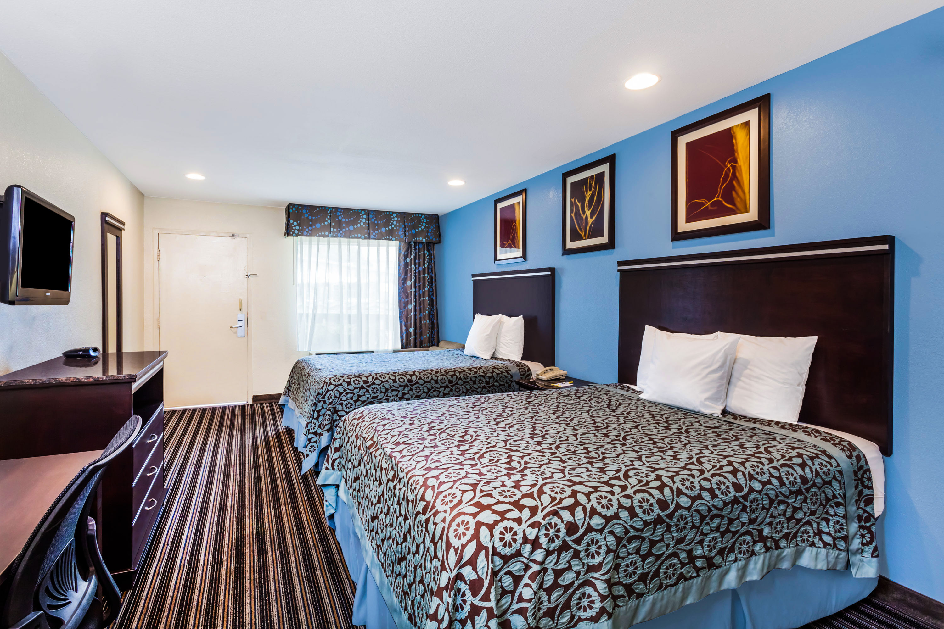 Days Inn by Wyndham San Diego Chula Vista South Bay ...