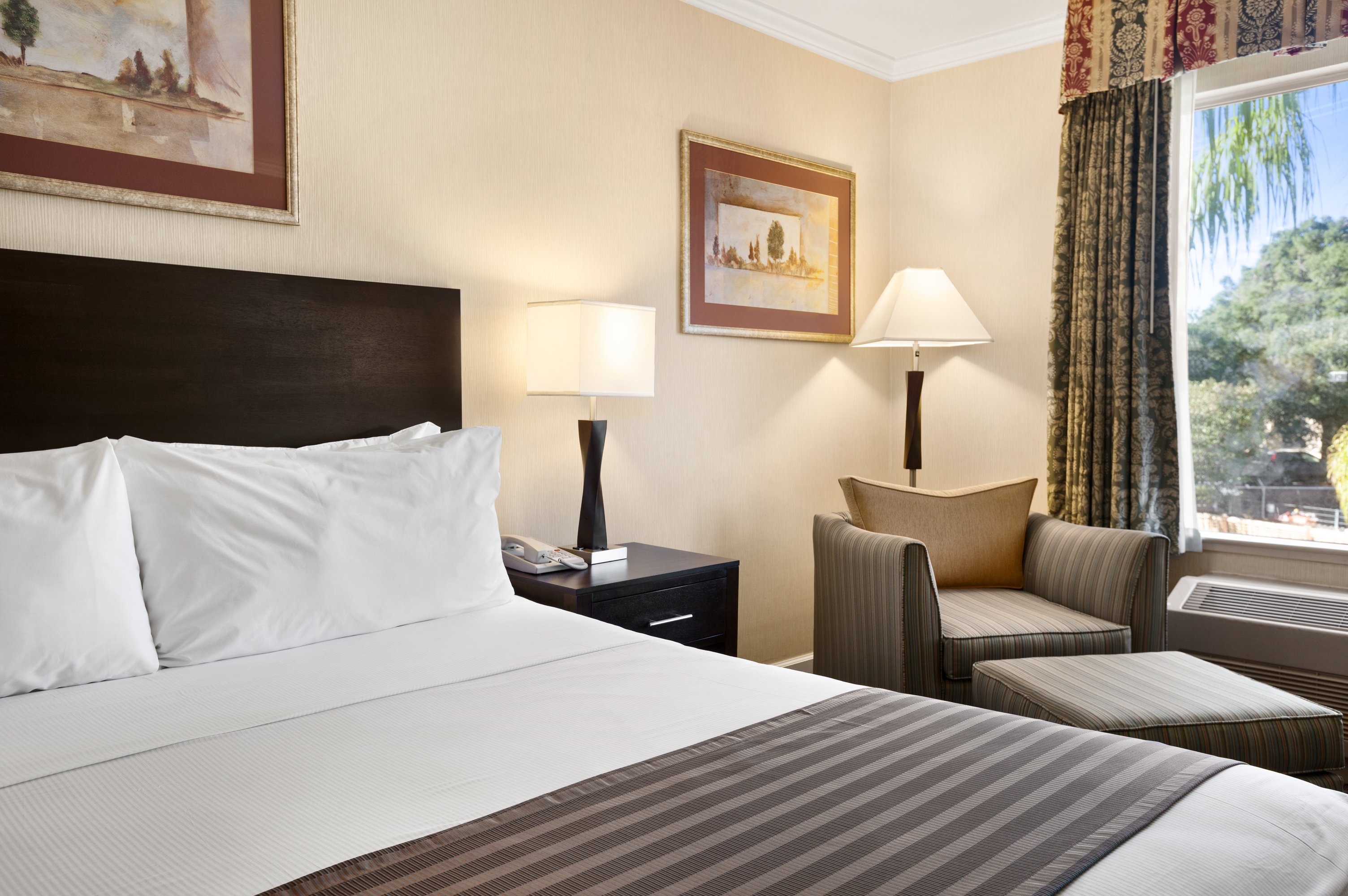 Days Inn by Wyndham Concord Concord, CA Hotels