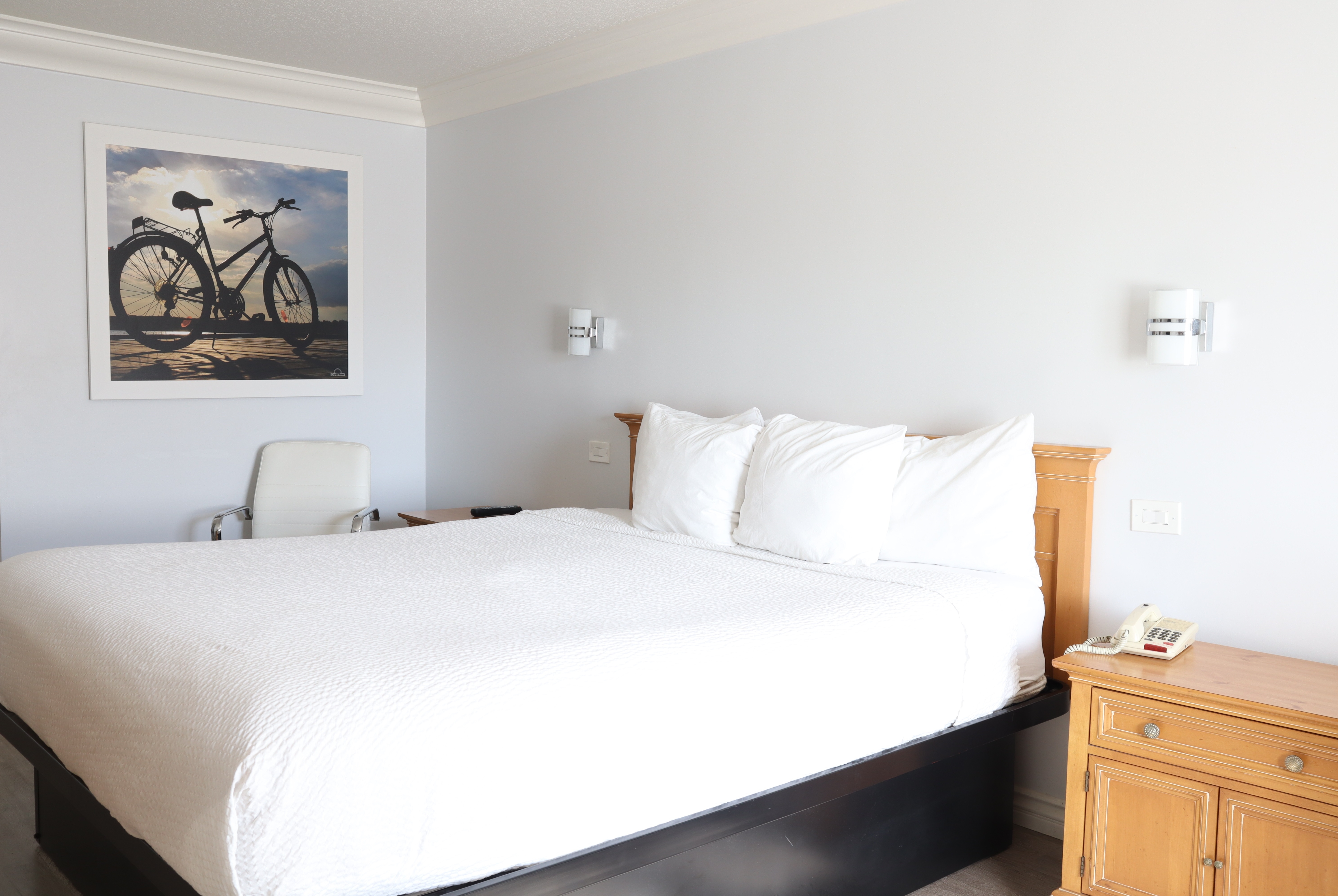 Guest room at the Days Inn by Wyndham Near City Of Hope in Duarte, California