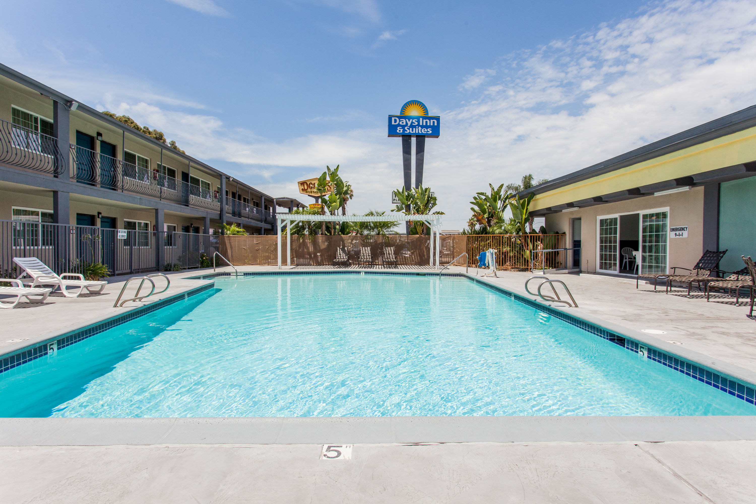 Days Inn By Wyndham San Diego East El Cajon El Cajon Ca
